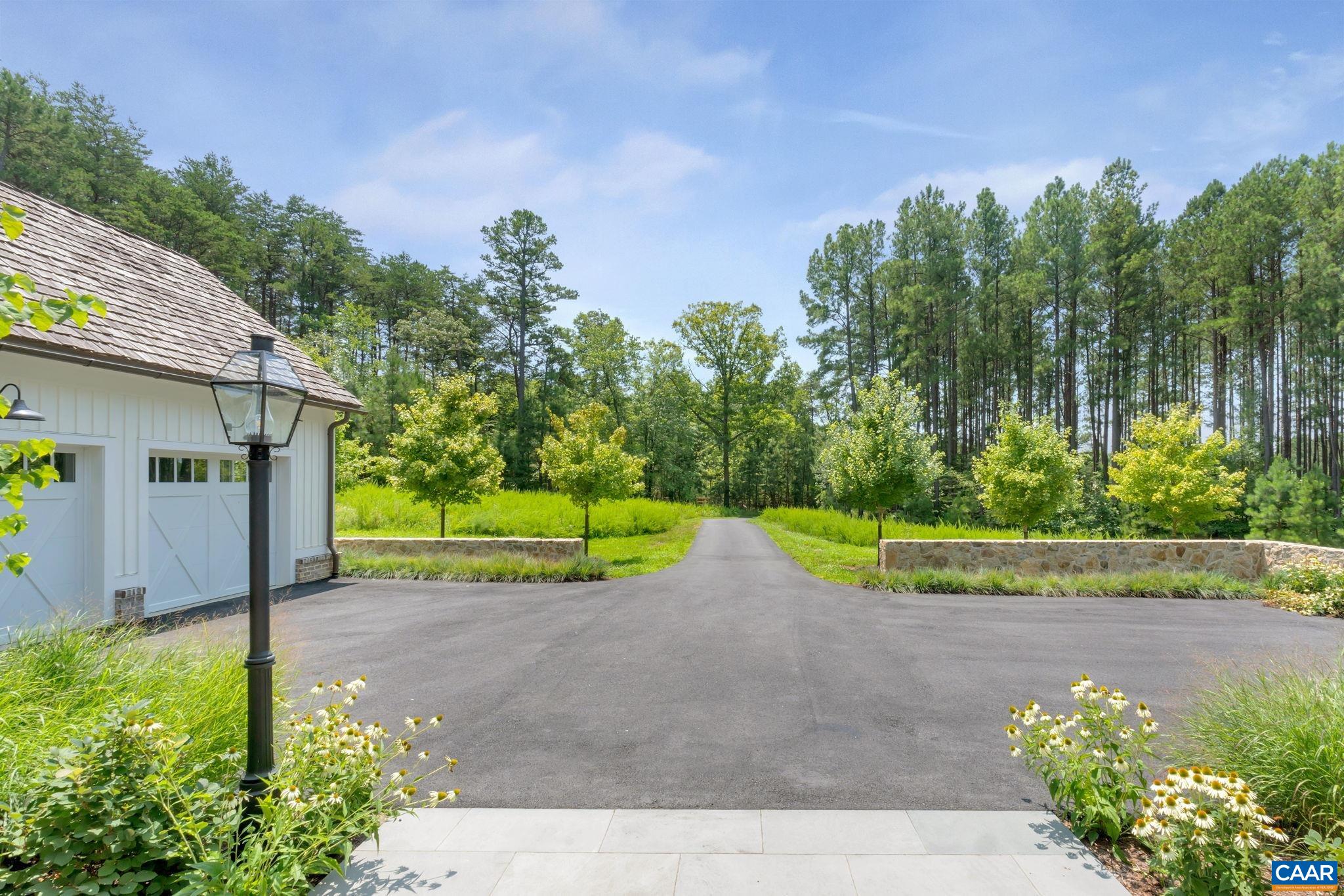 2884 PALMER DR
