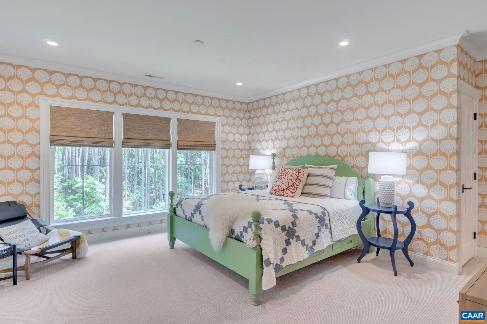 2884 PALMER DR