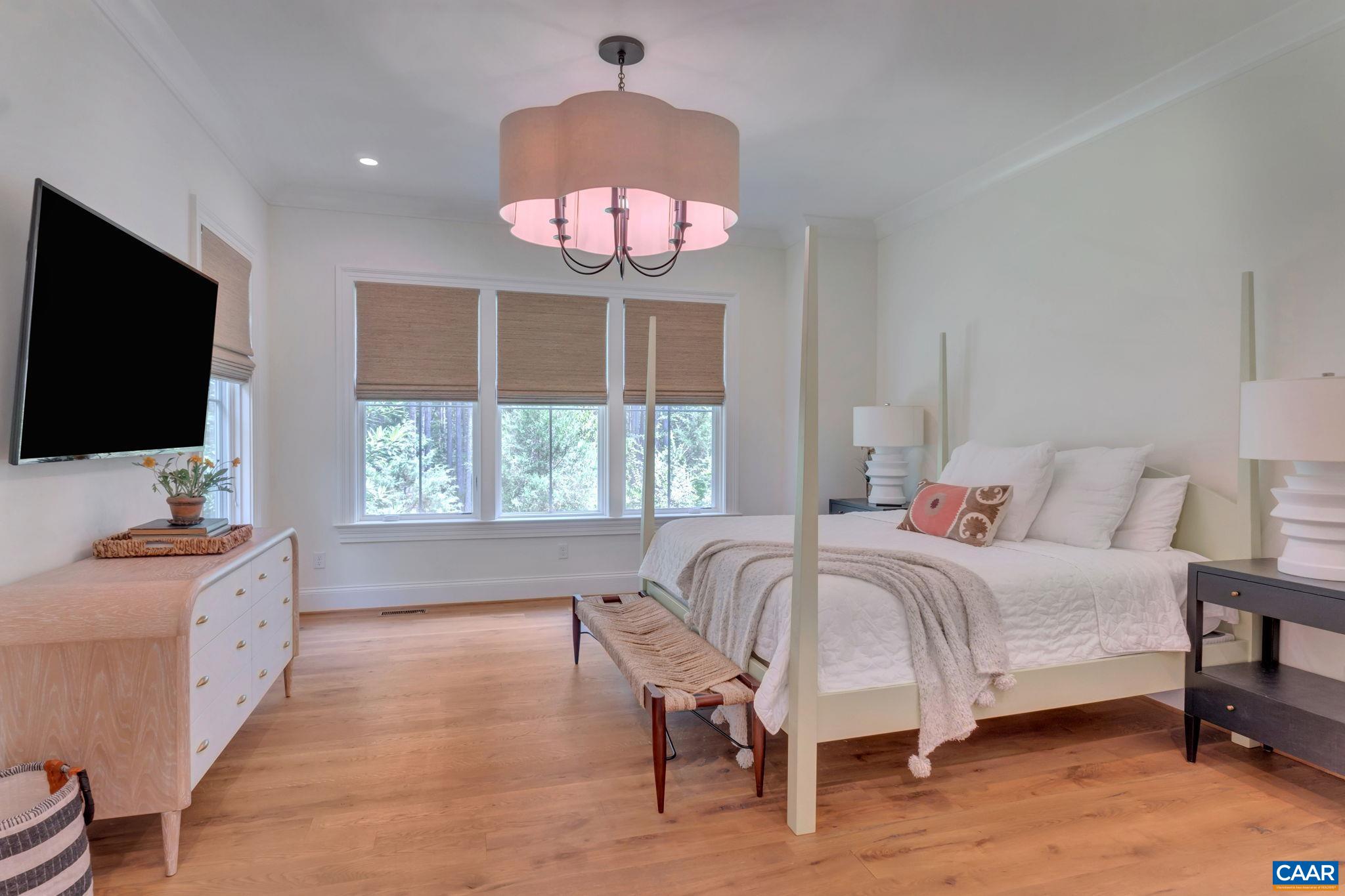 2884 PALMER DR