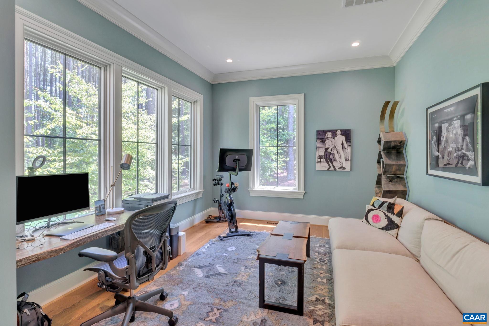 2884 PALMER DR