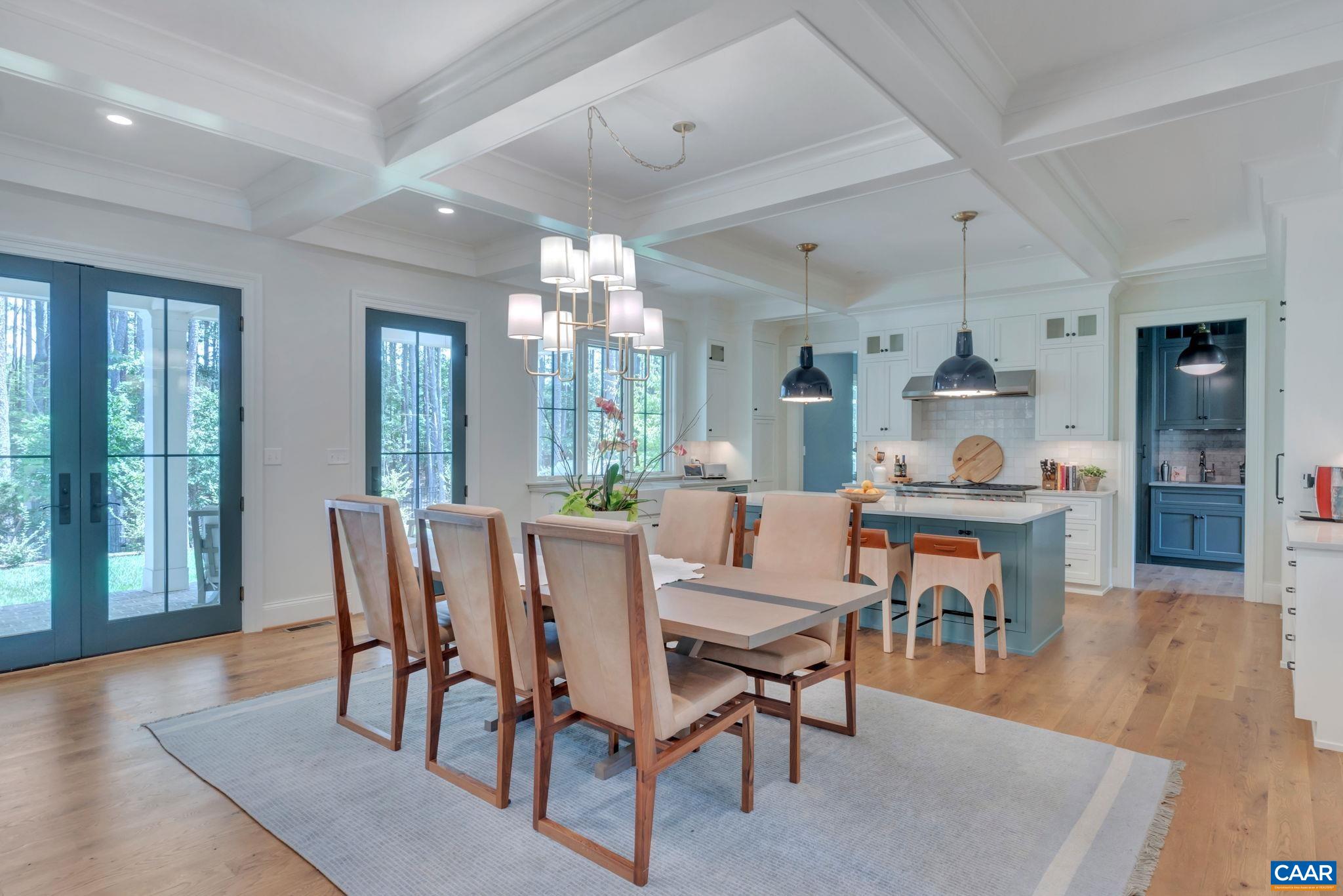 2884 PALMER DR