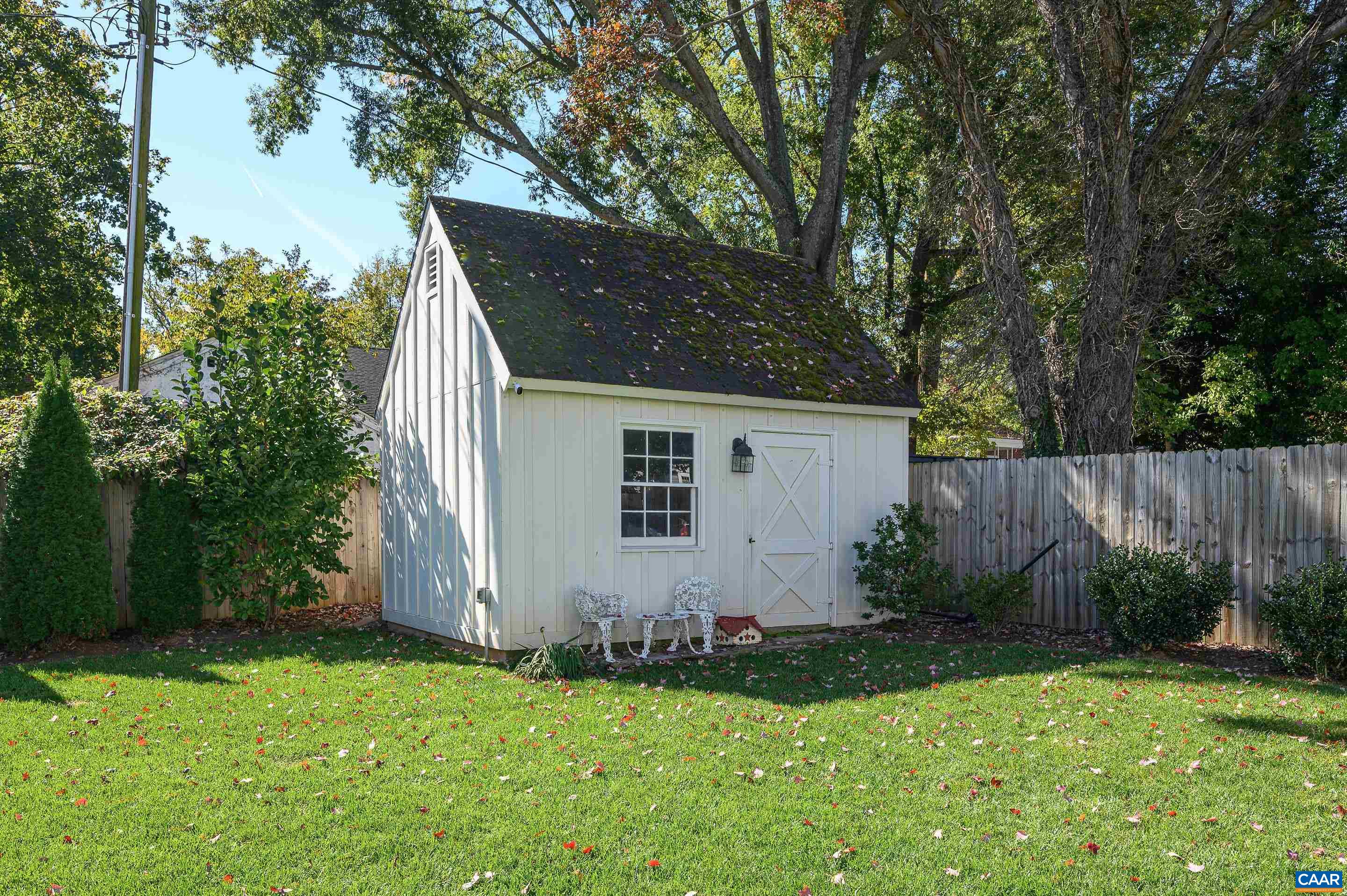 1942 Lewis Mountain Rd