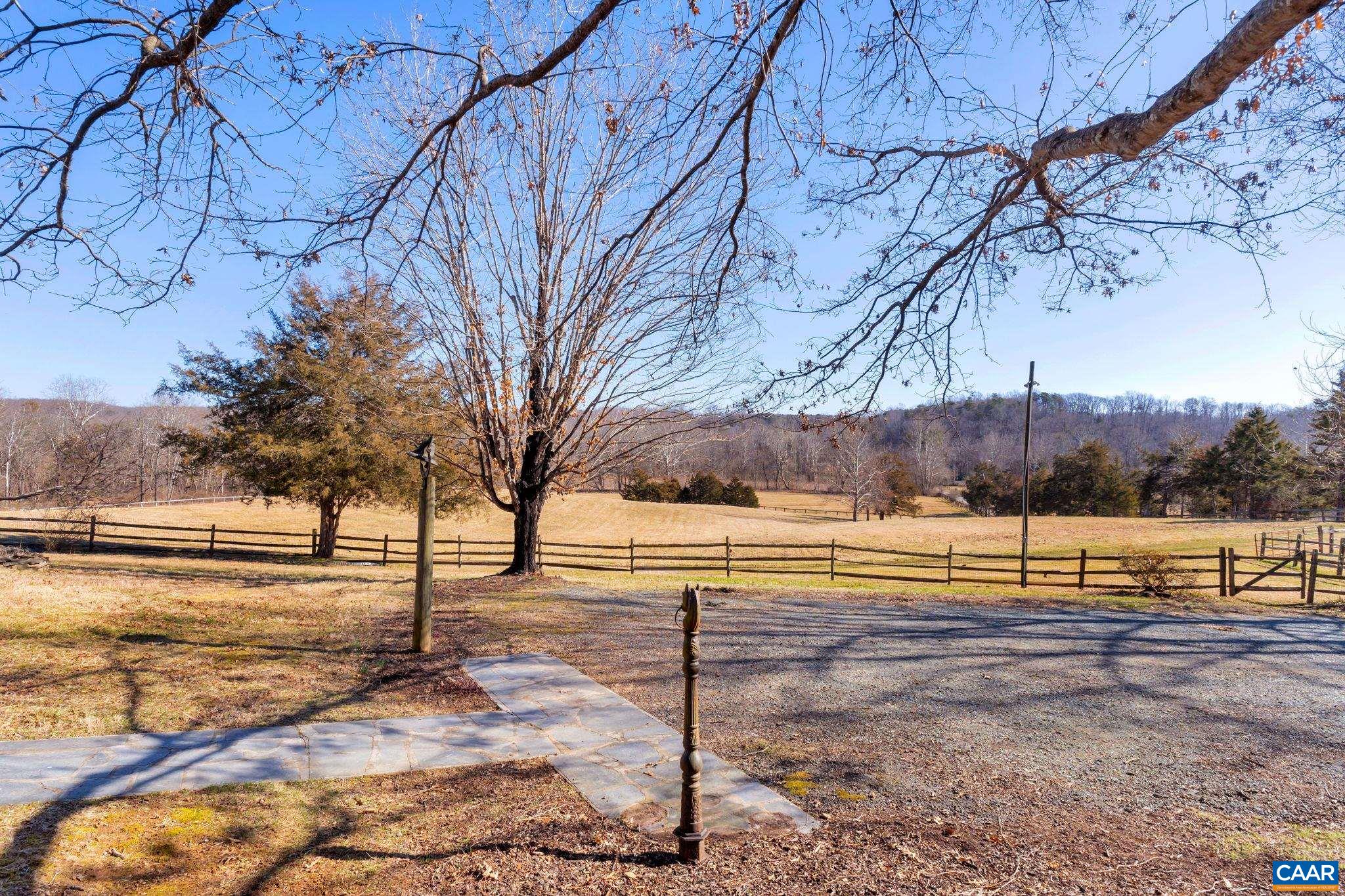 635 CLARKS TRACT