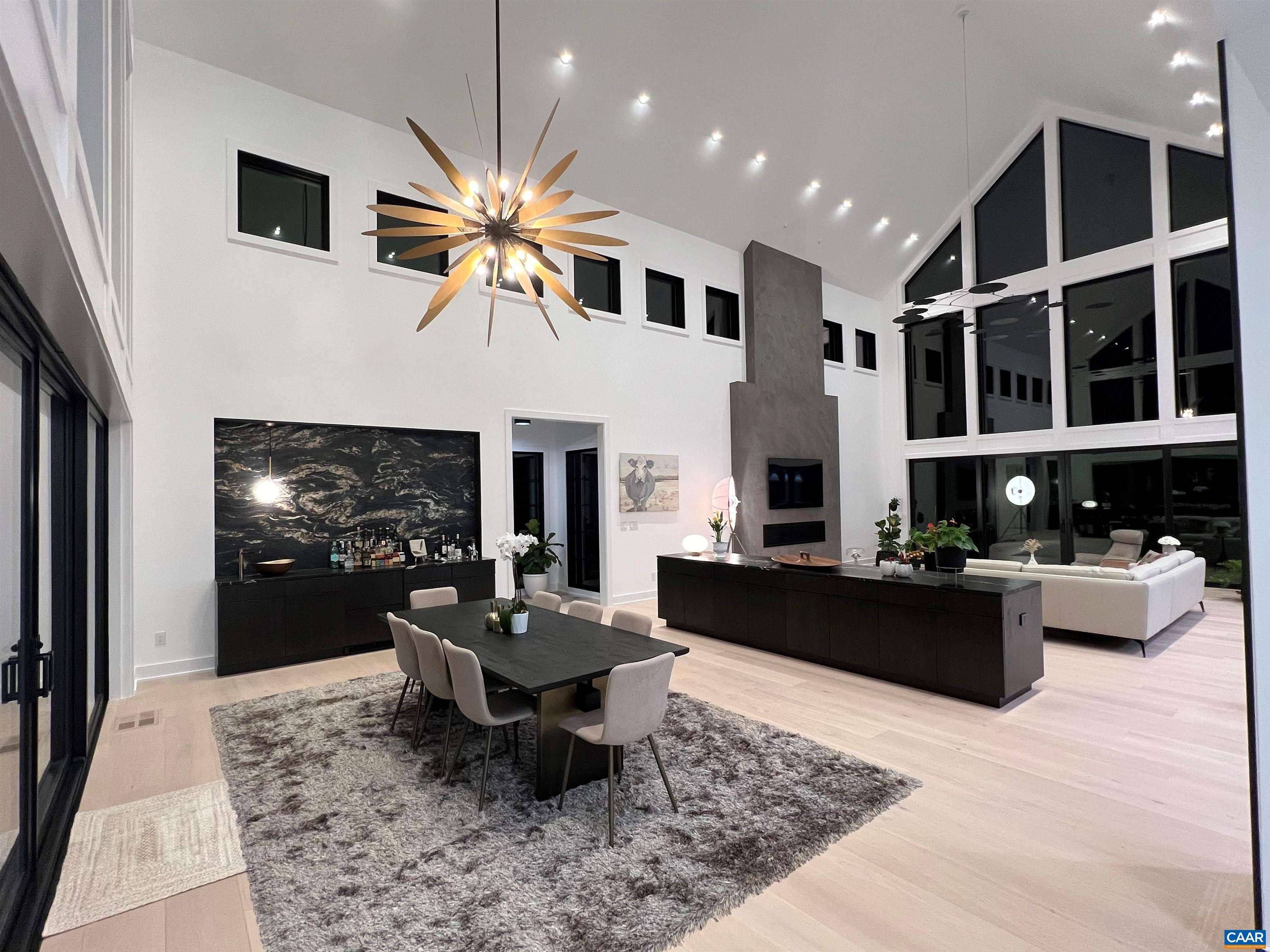 1414 WALDEMAR DR