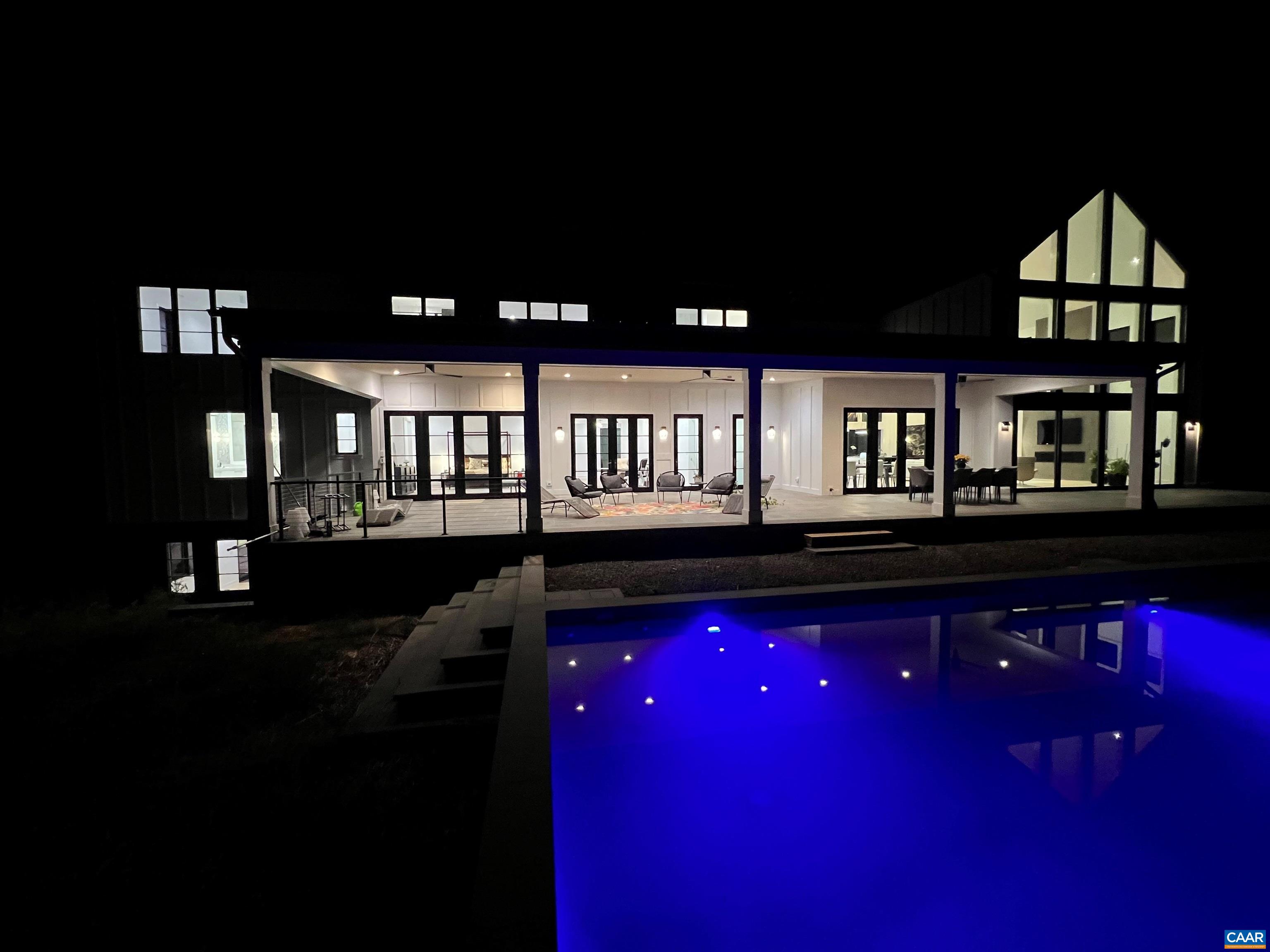 1414 WALDEMAR DR