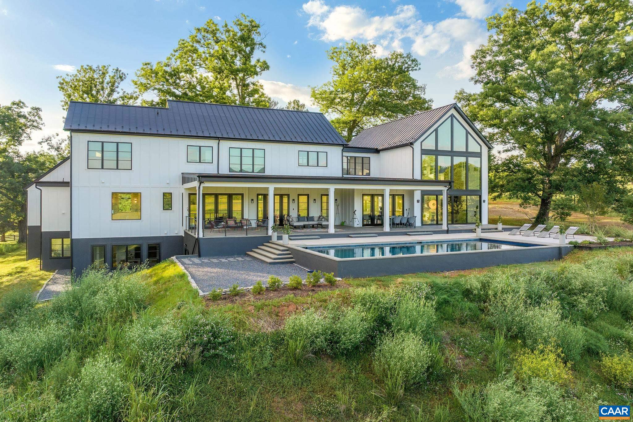 1414 WALDEMAR DR