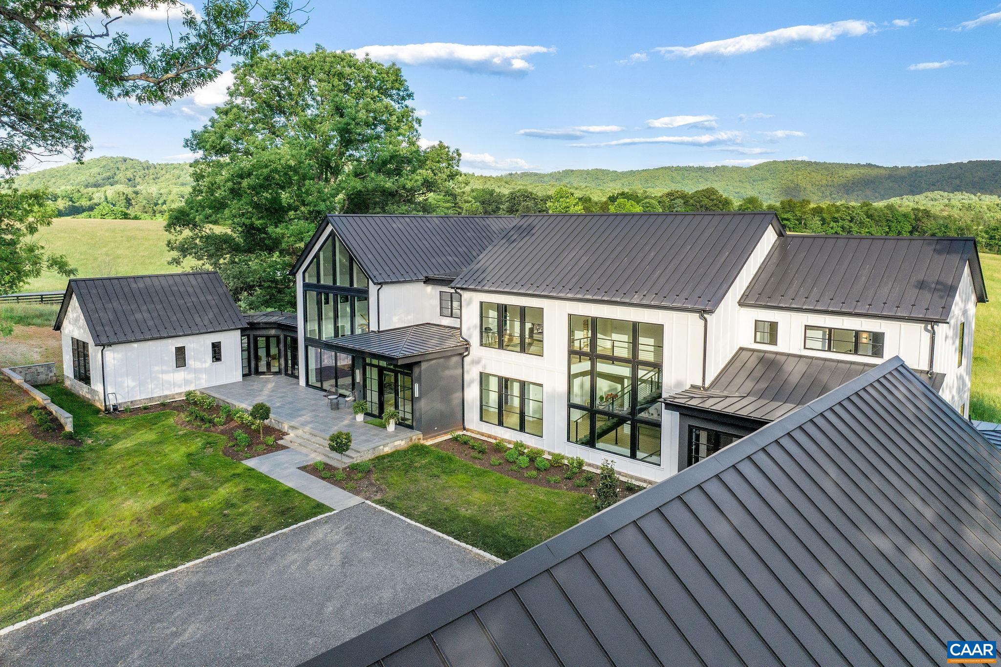 1414 WALDEMAR DR