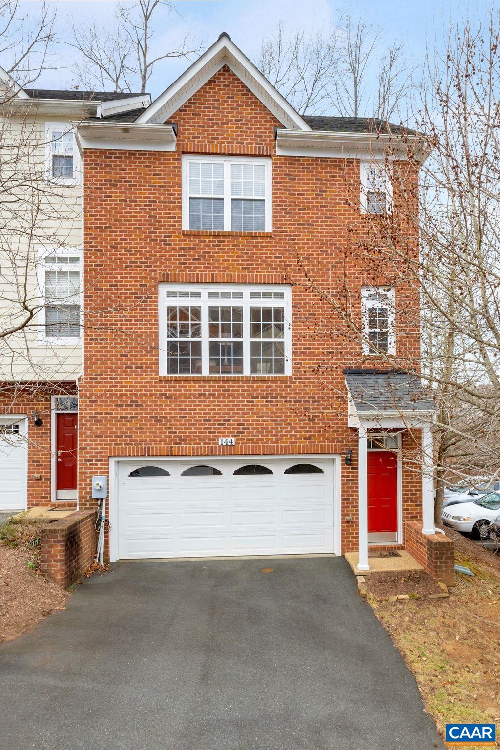 144 BROOKWOOD DR