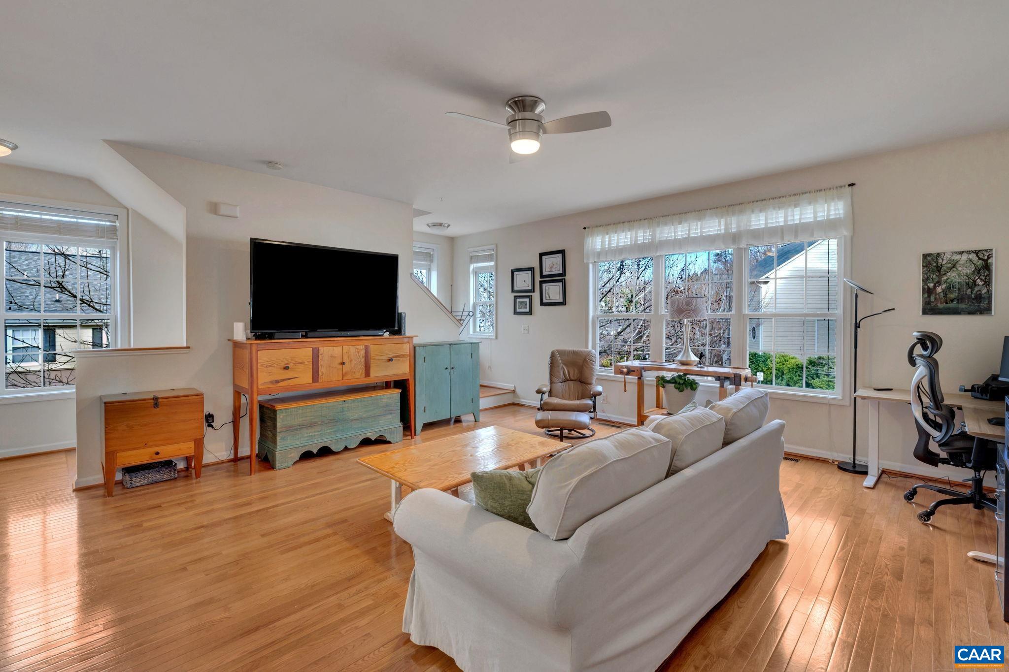 144 BROOKWOOD DR