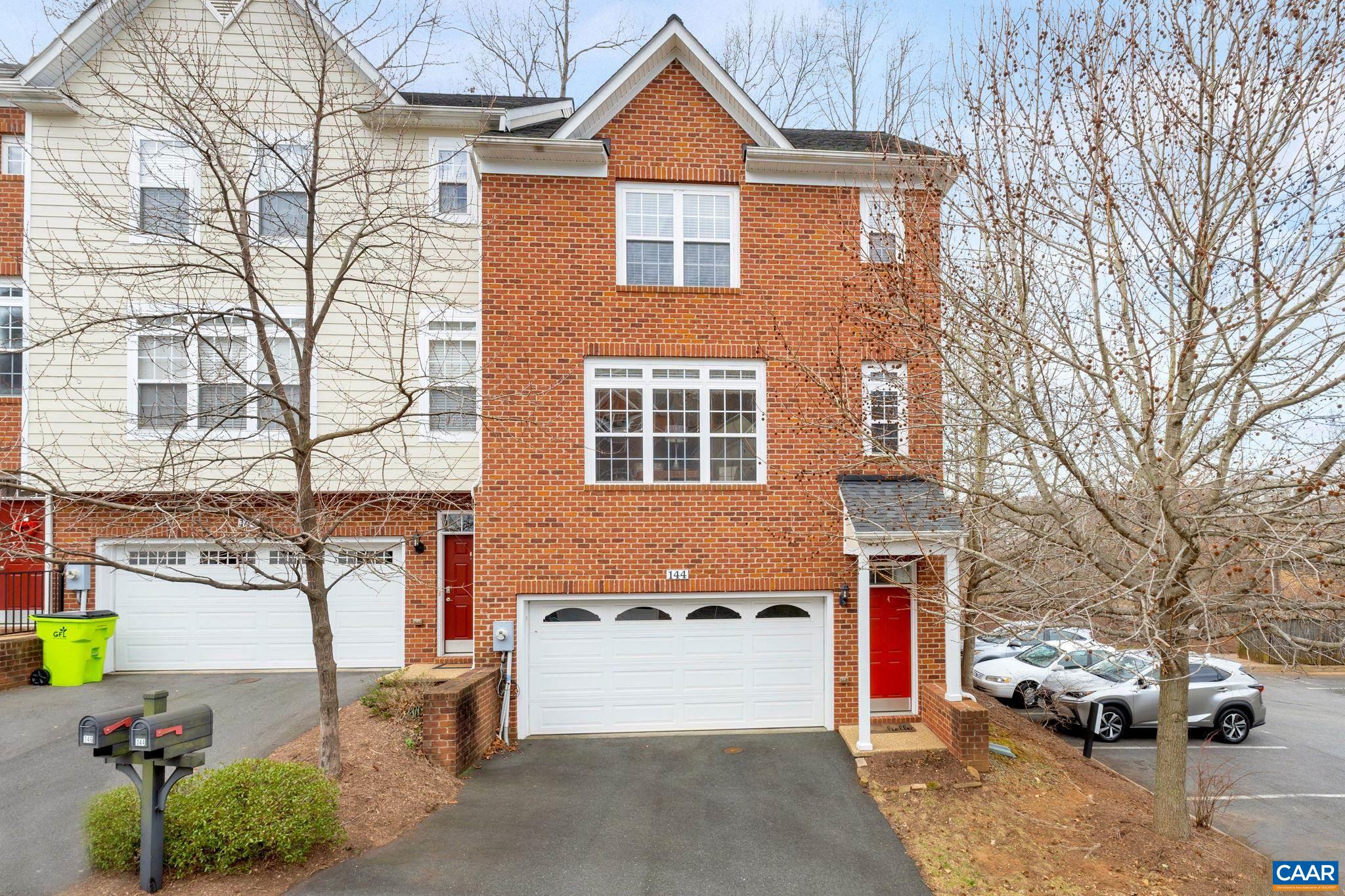 144 BROOKWOOD DR