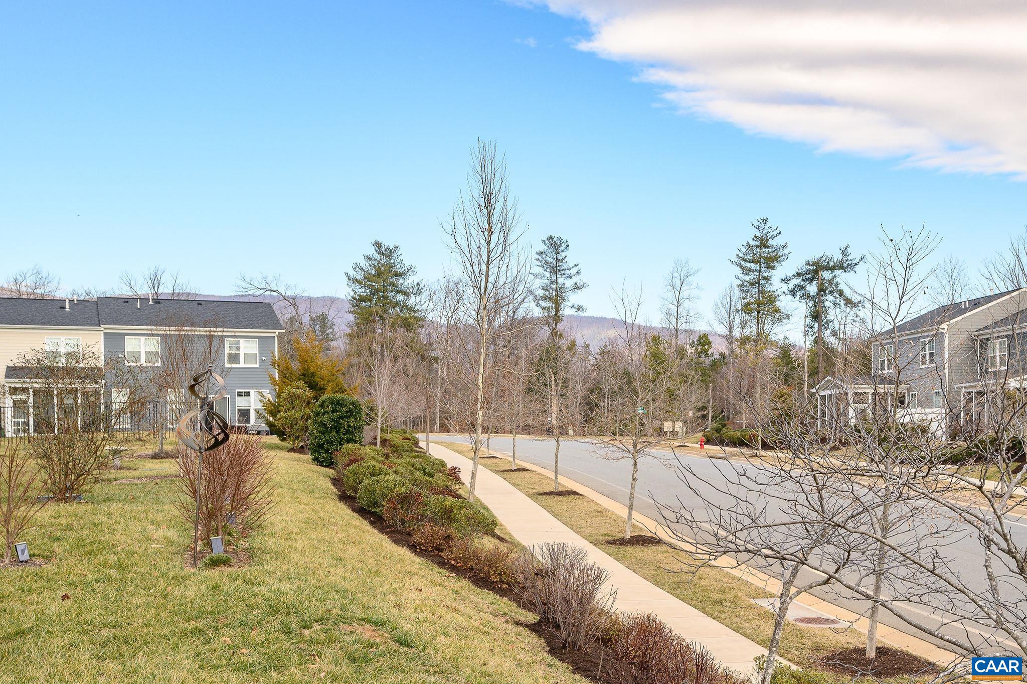 673 SAUNDERS HILL DR