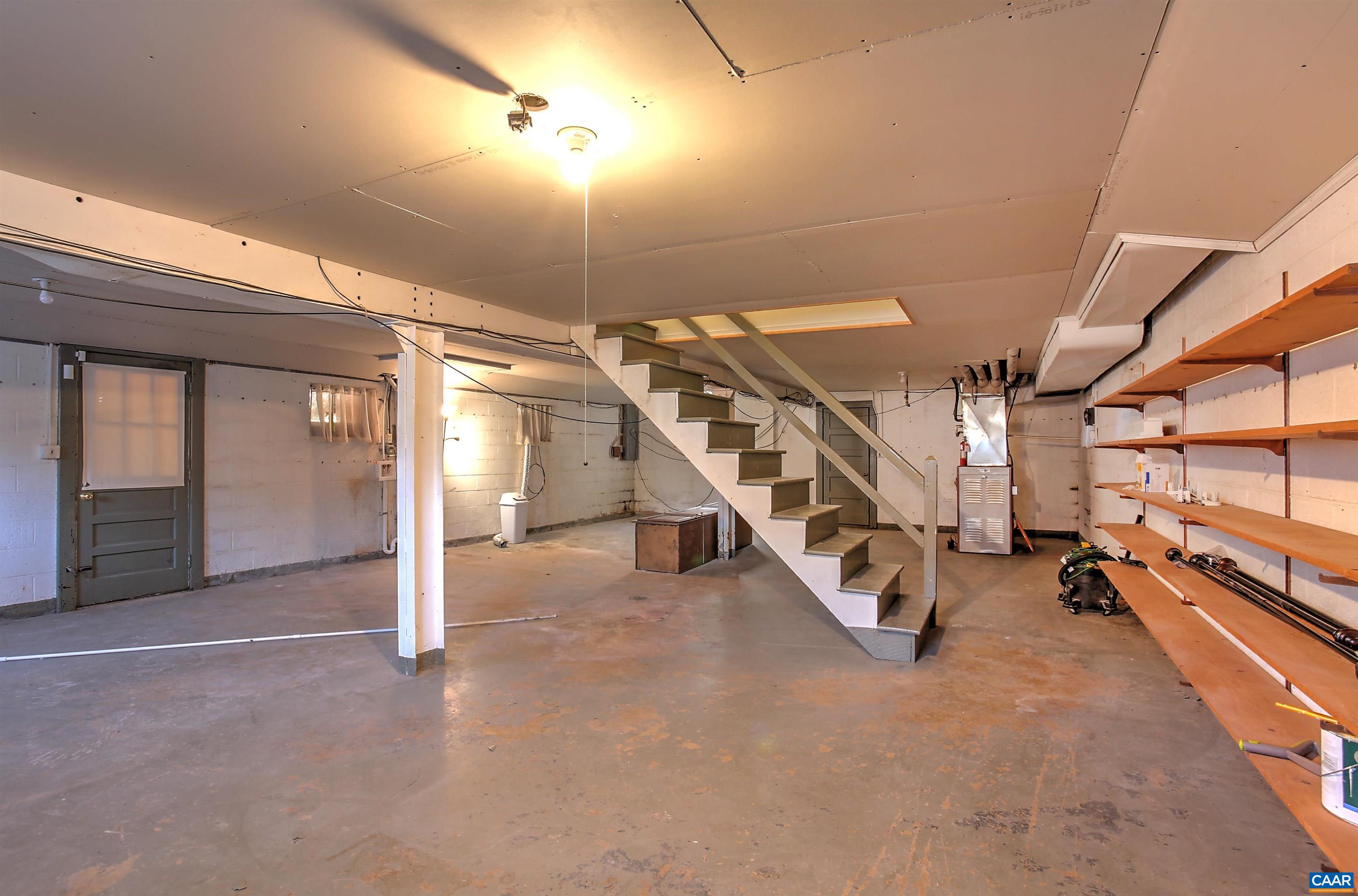 117 S MADISON ST
