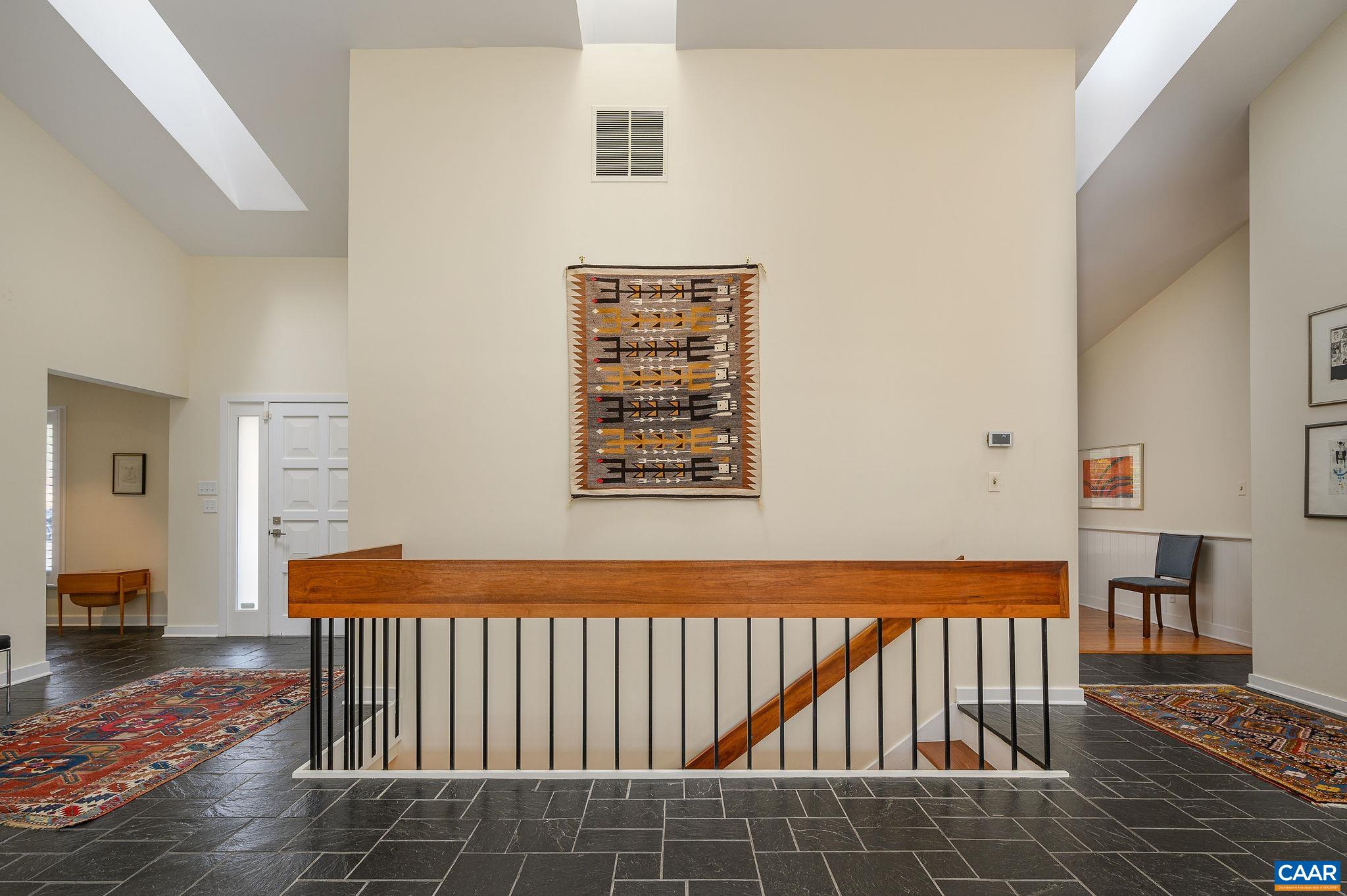 312 ROOKWOOD DR