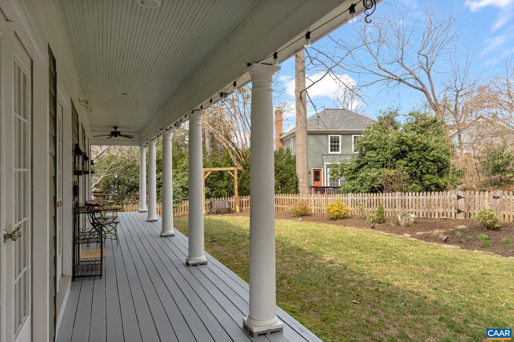 820 Fieldhaven Dr