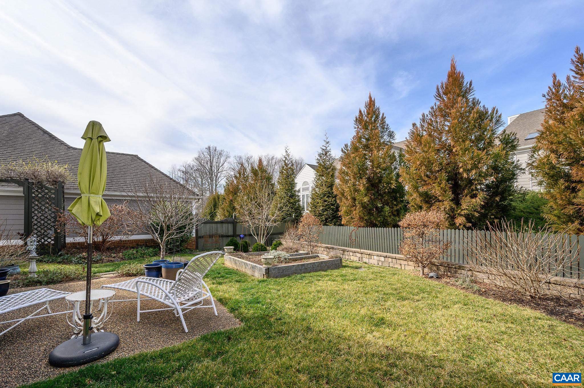 1211 STONEGATE WAY