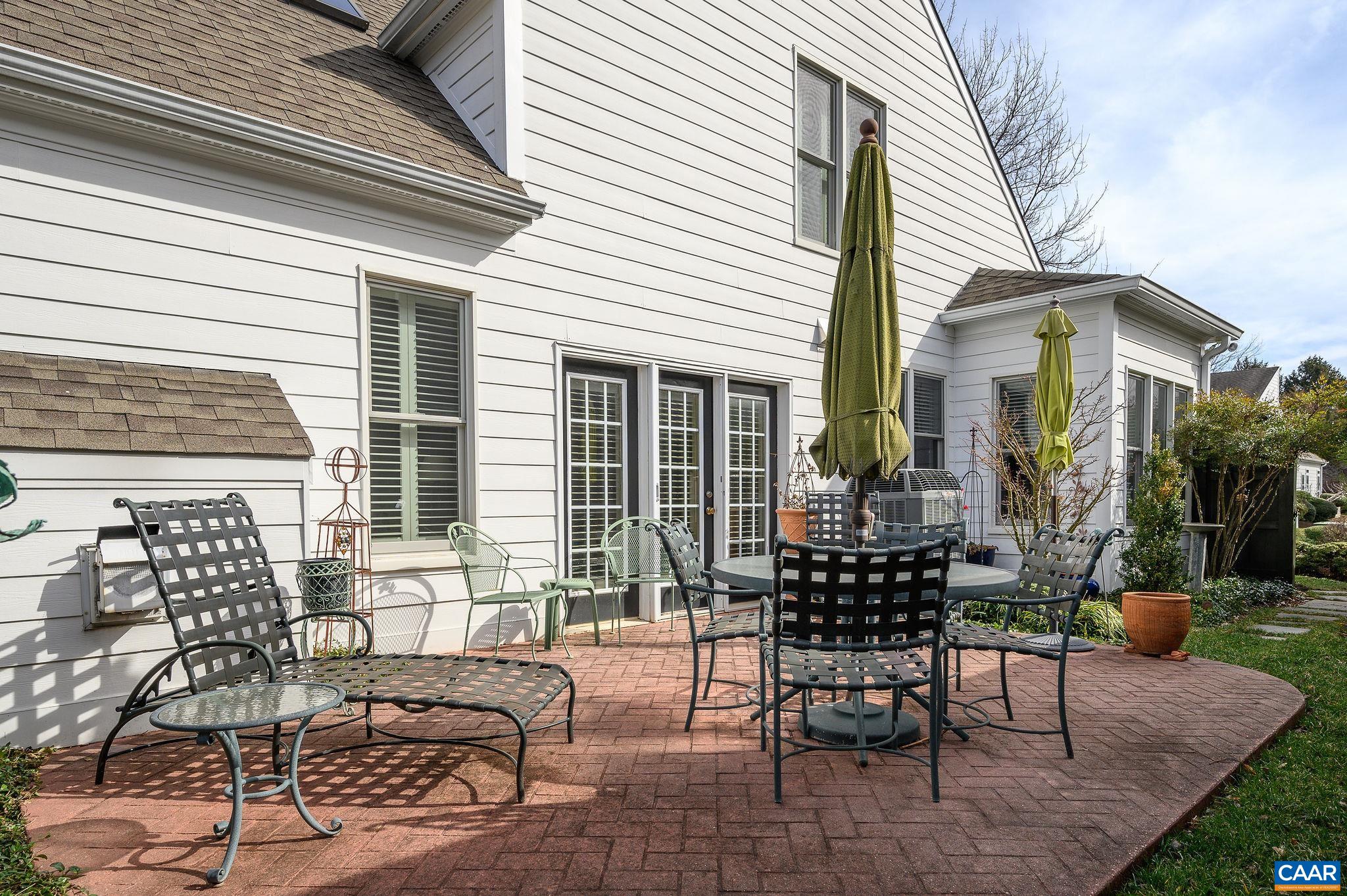 1211 STONEGATE WAY