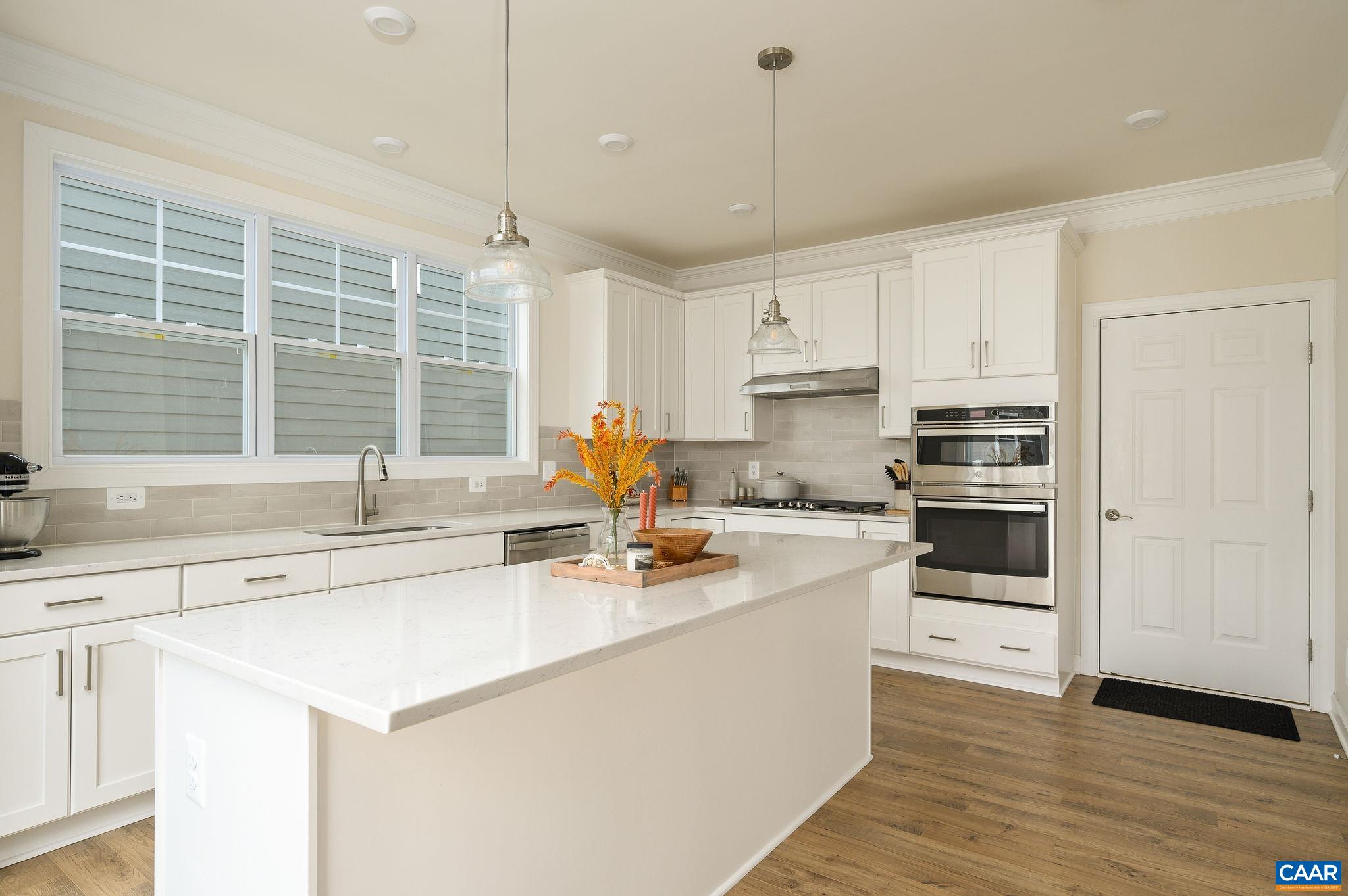 3214 THICKET RUN DR
