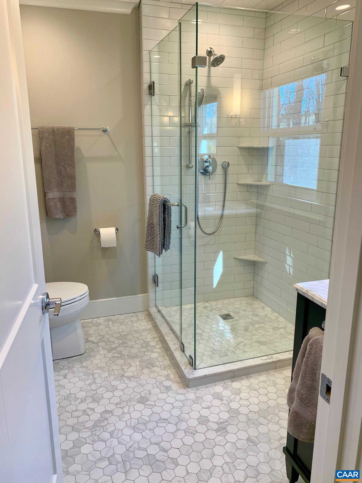 652 B IVY HL