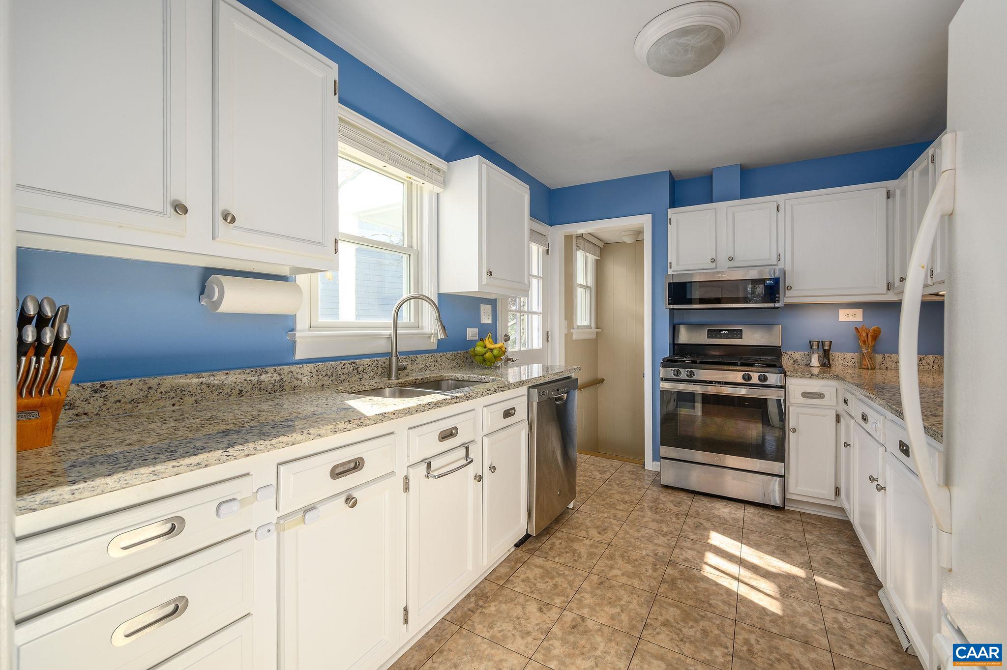 2607 WILLARD DR