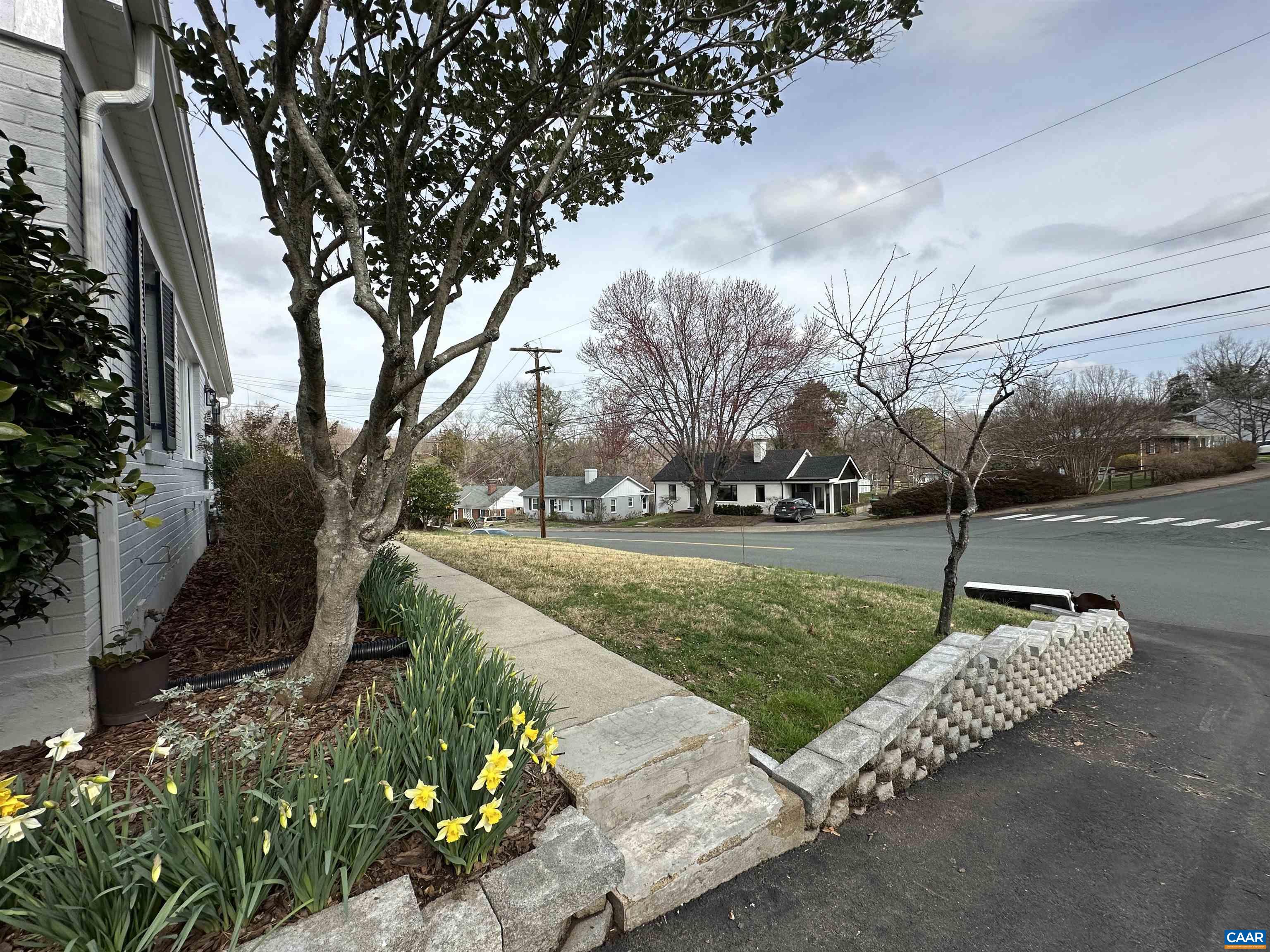 2607 WILLARD DR