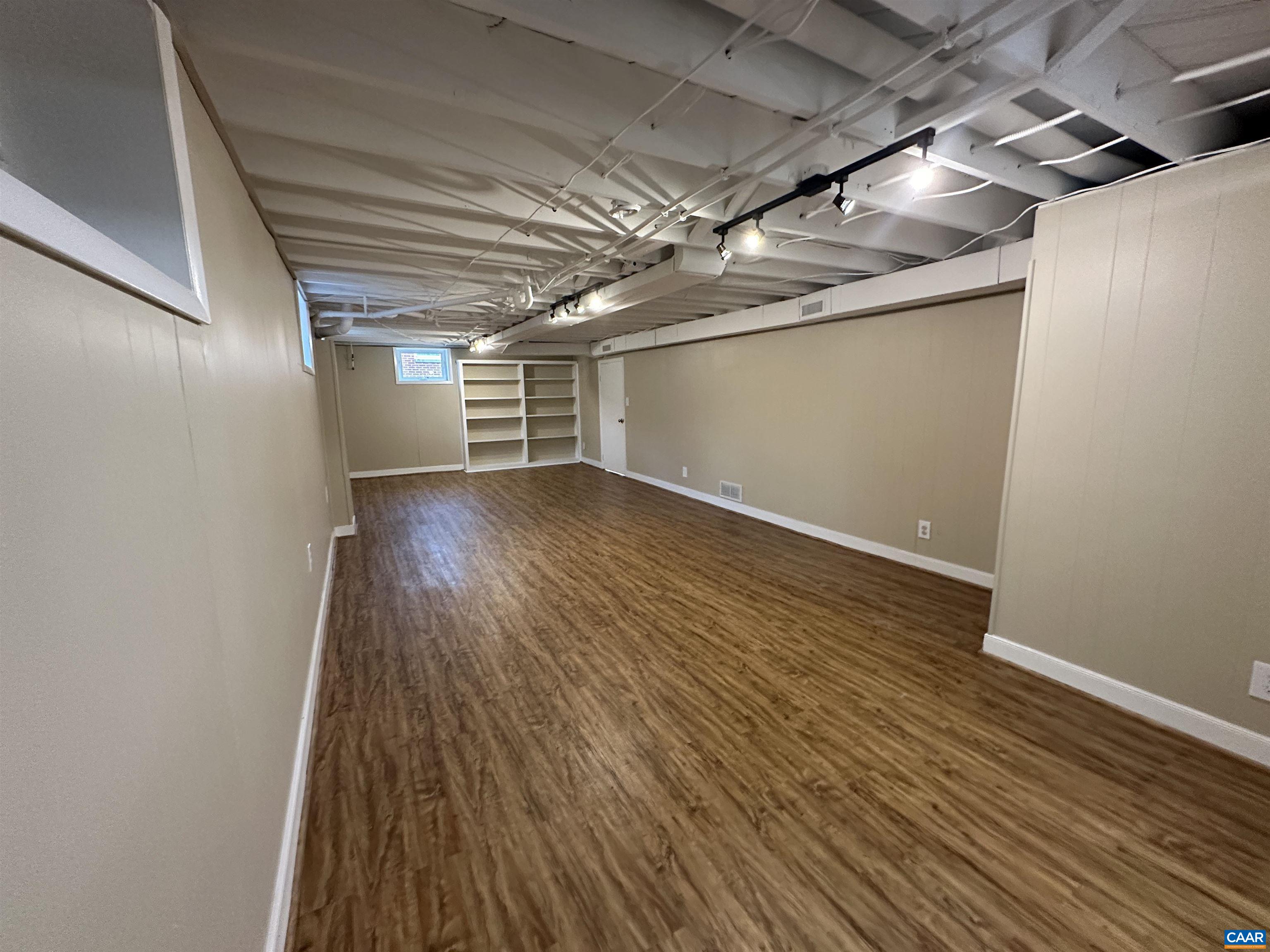 2607 WILLARD DR