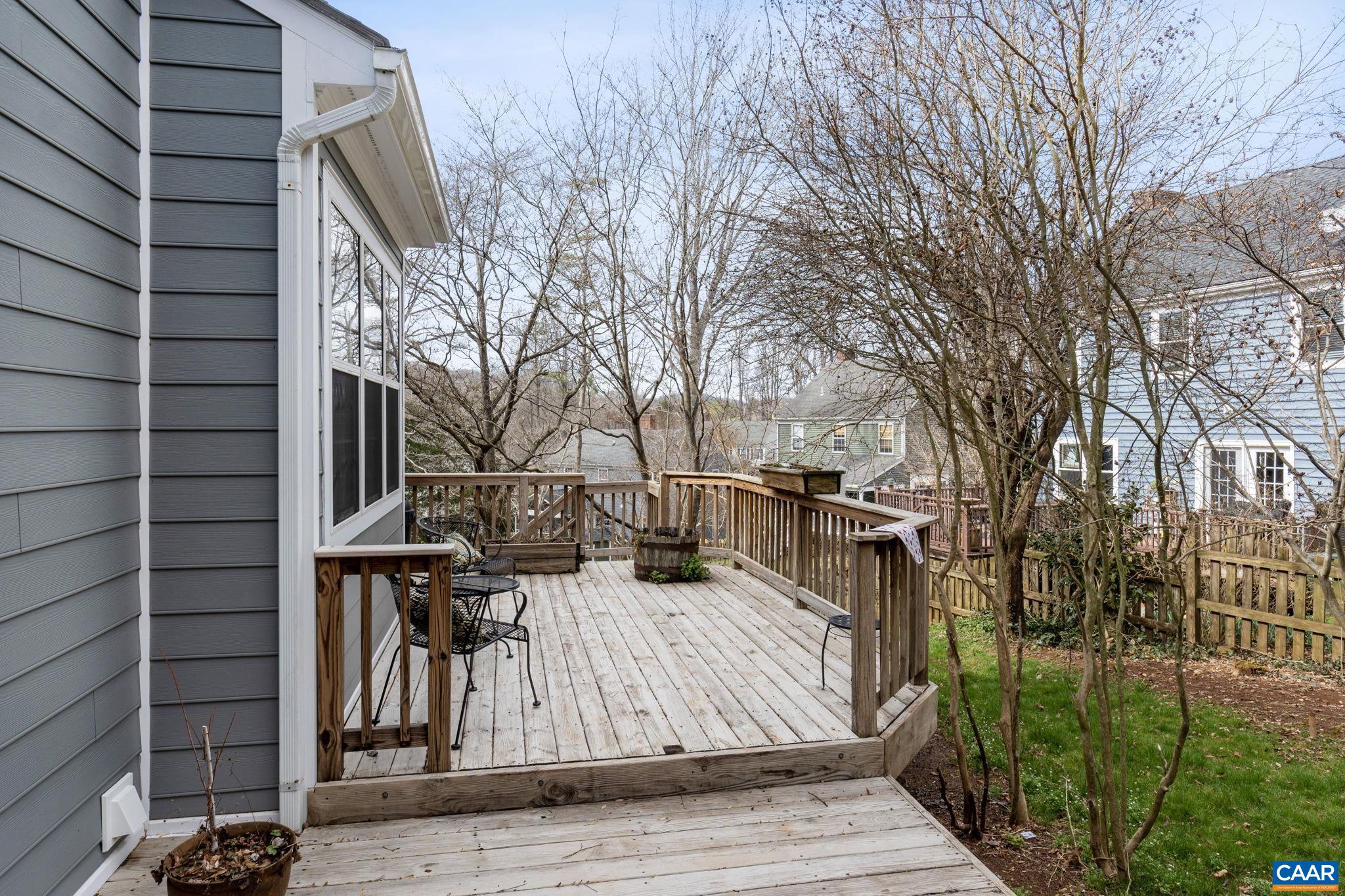 826 FIELDHAVEN DR