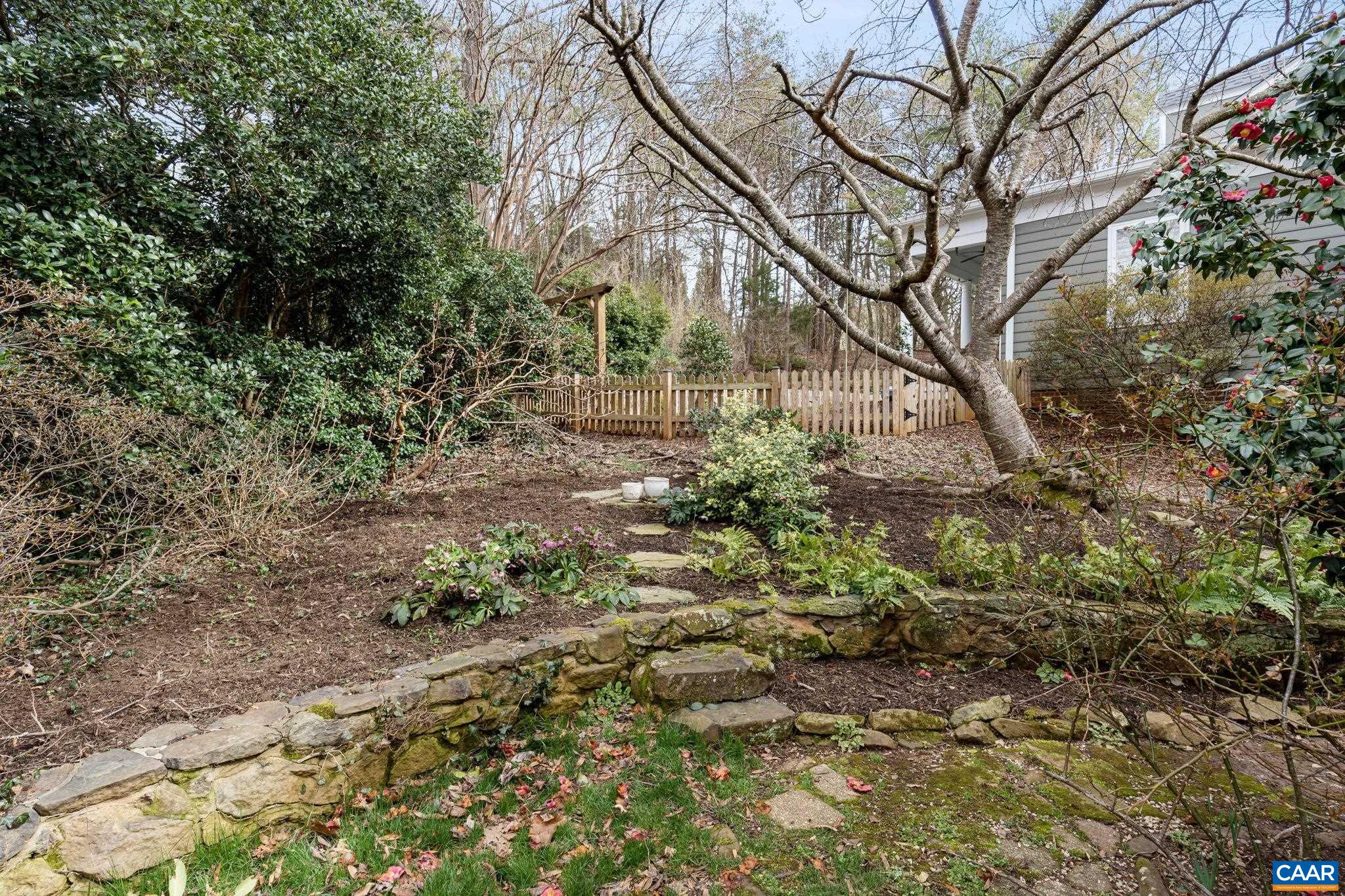 826 FIELDHAVEN DR