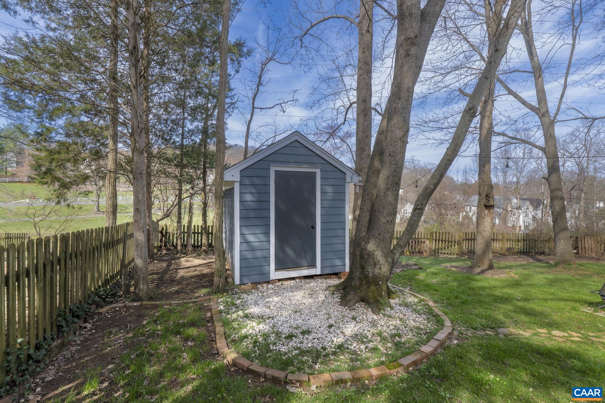 1048 Hayrake Ln