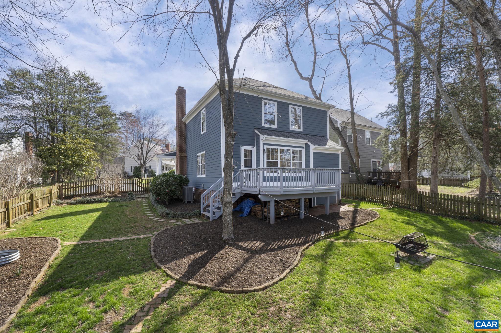 1048 Hayrake Ln