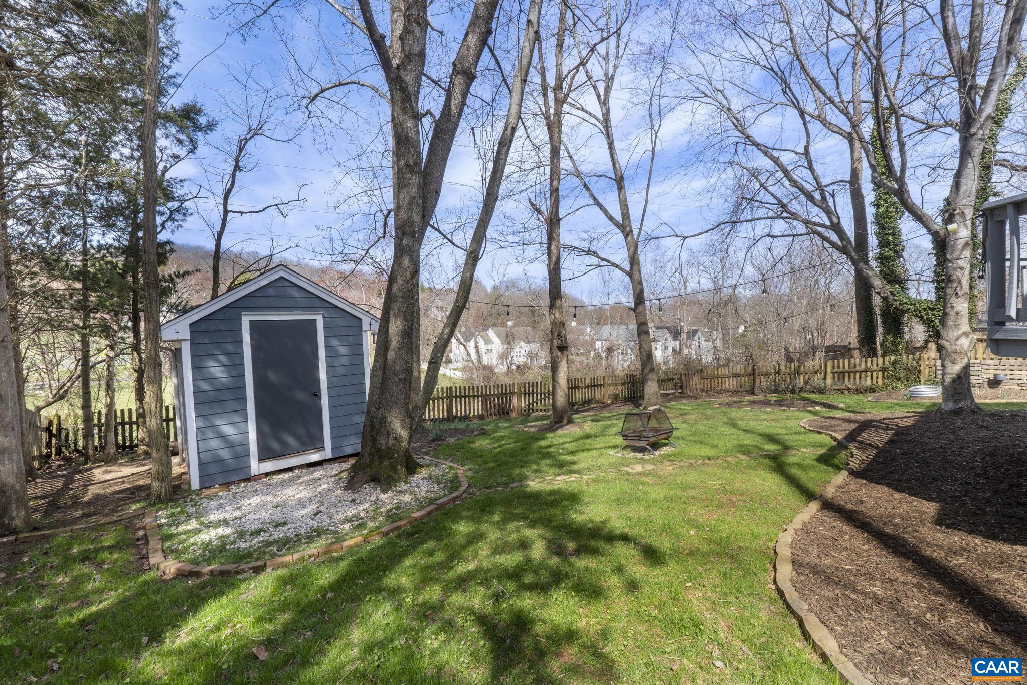 1048 Hayrake Ln