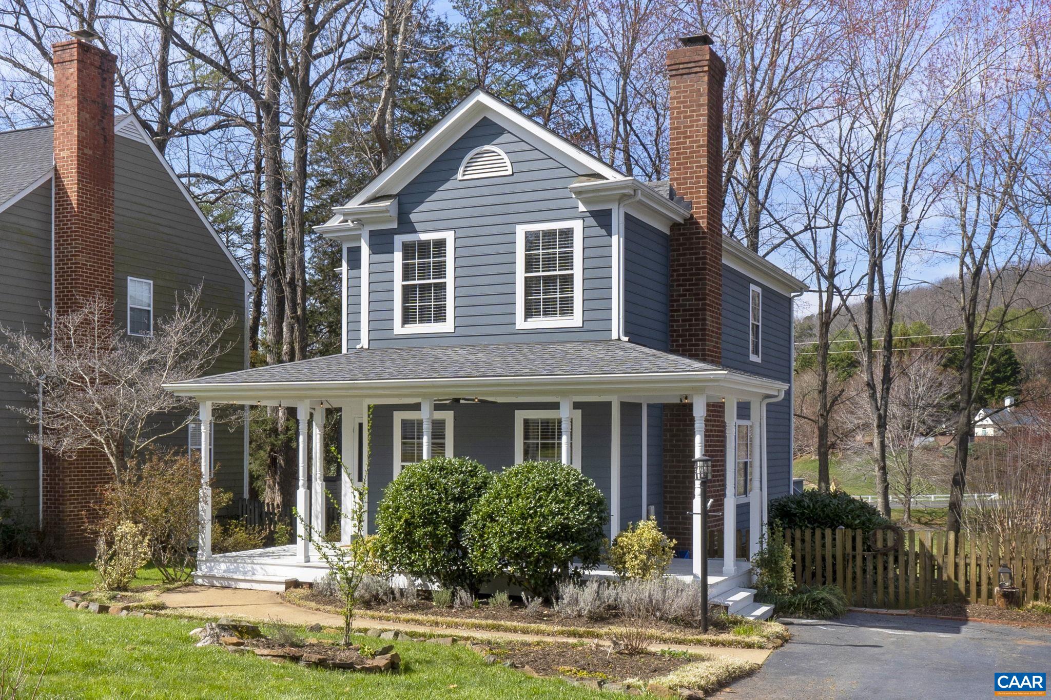 1048 Hayrake Ln
