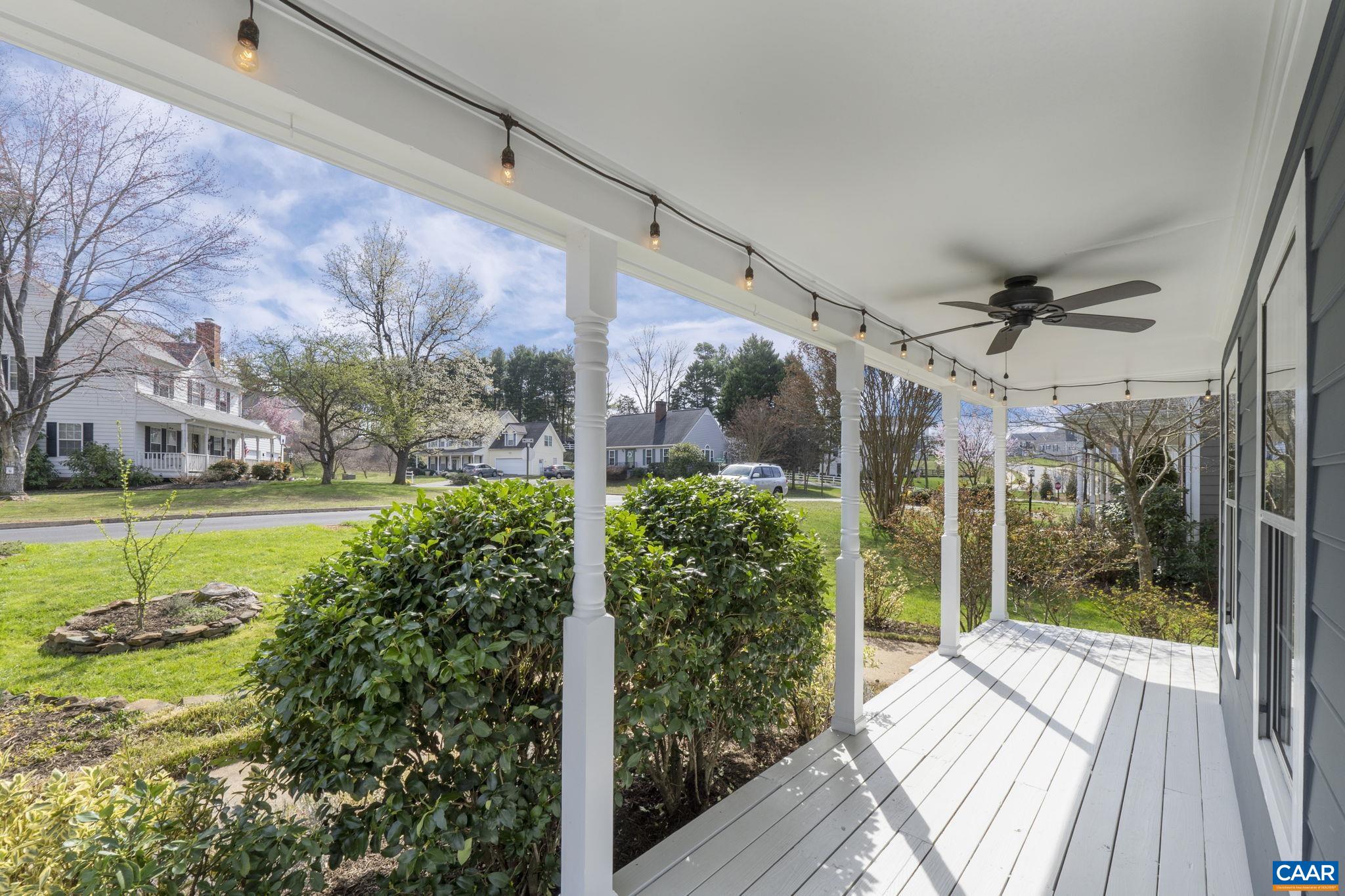 1048 Hayrake Ln