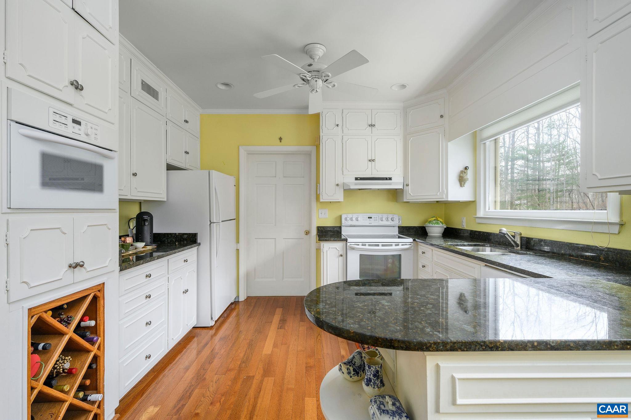 430 WELLINGTON DR