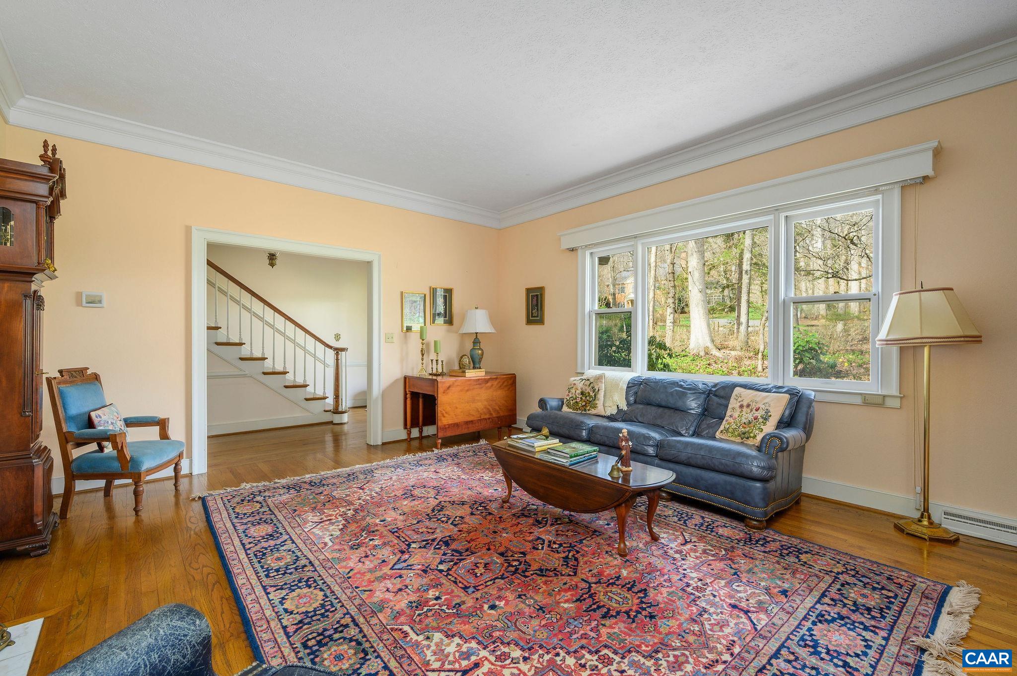 430 WELLINGTON DR