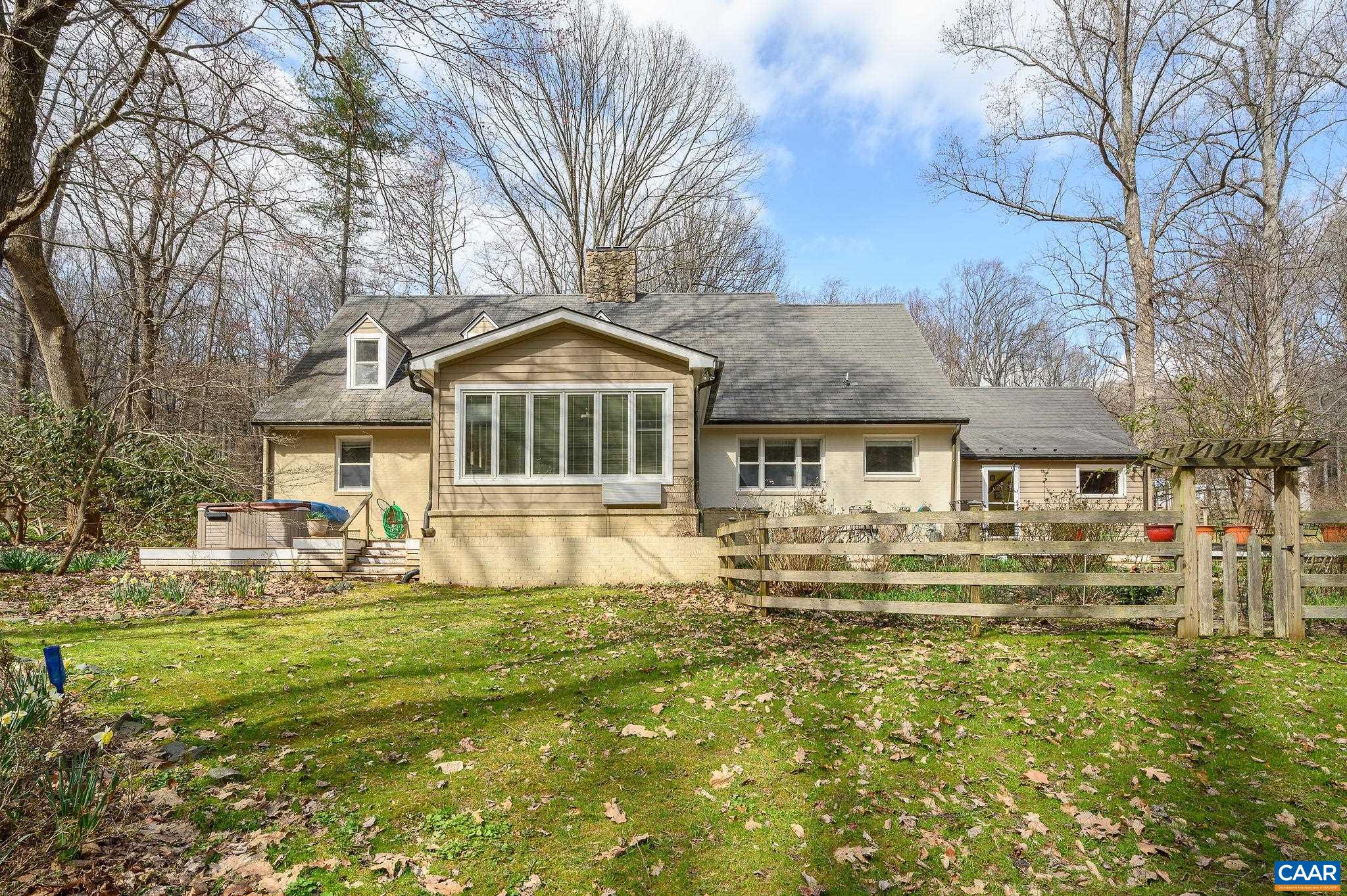 430 WELLINGTON DR