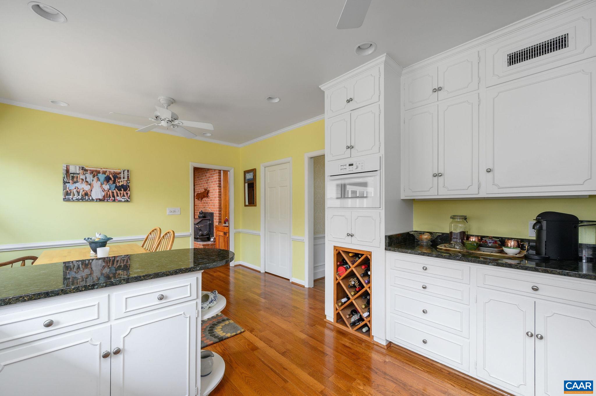 430 WELLINGTON DR