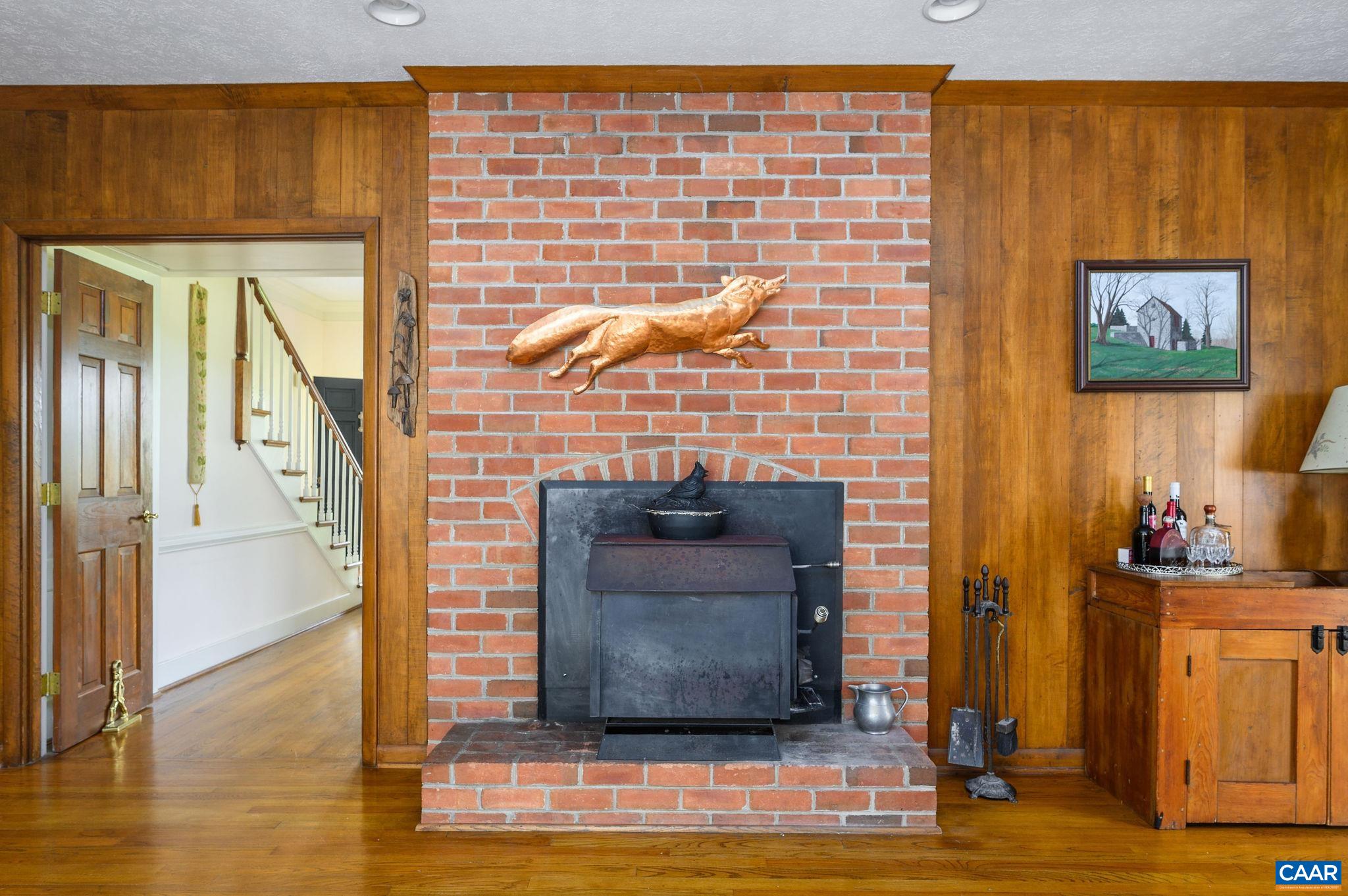 430 WELLINGTON DR