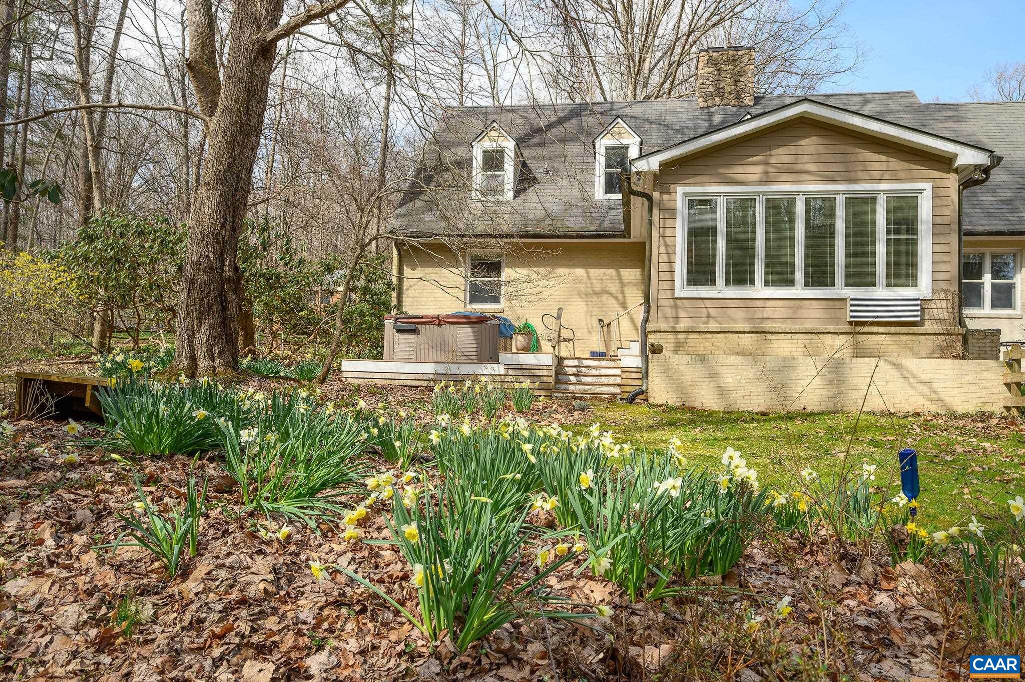430 WELLINGTON DR