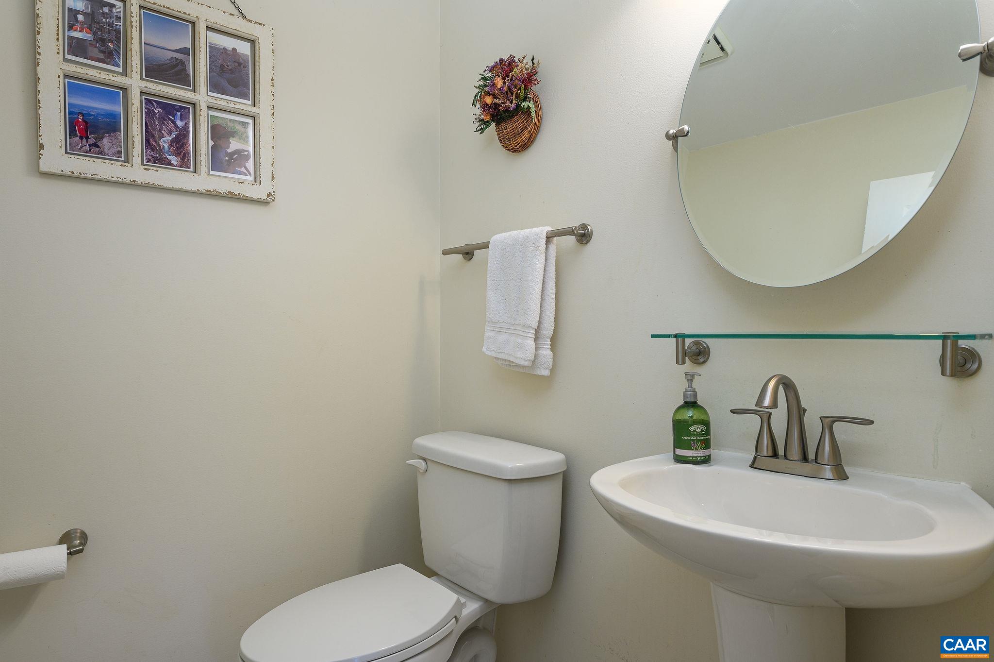 3964 LOFTLANDS DR