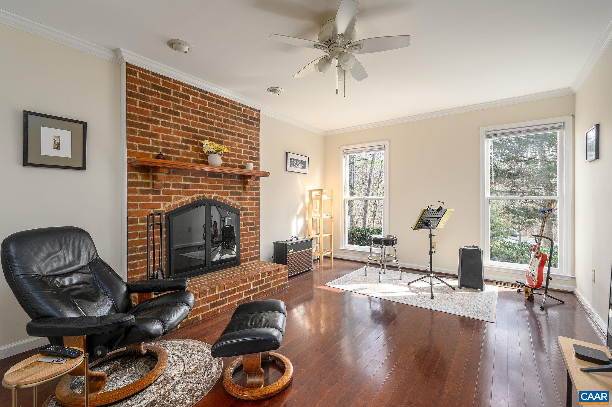 3964 LOFTLANDS DR