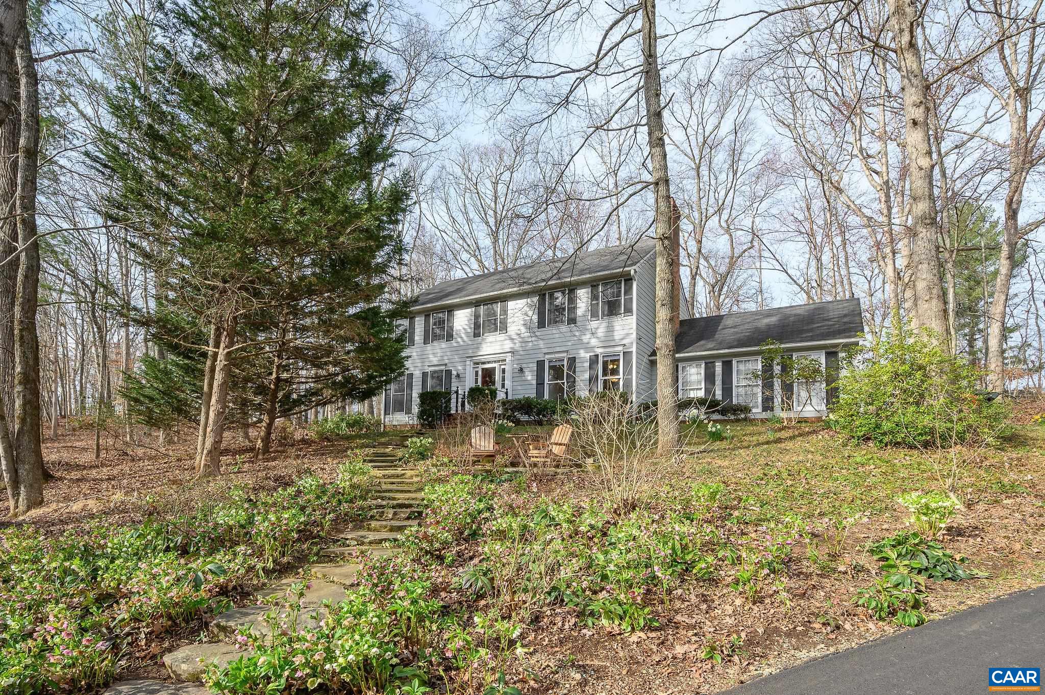 3964 LOFTLANDS DR