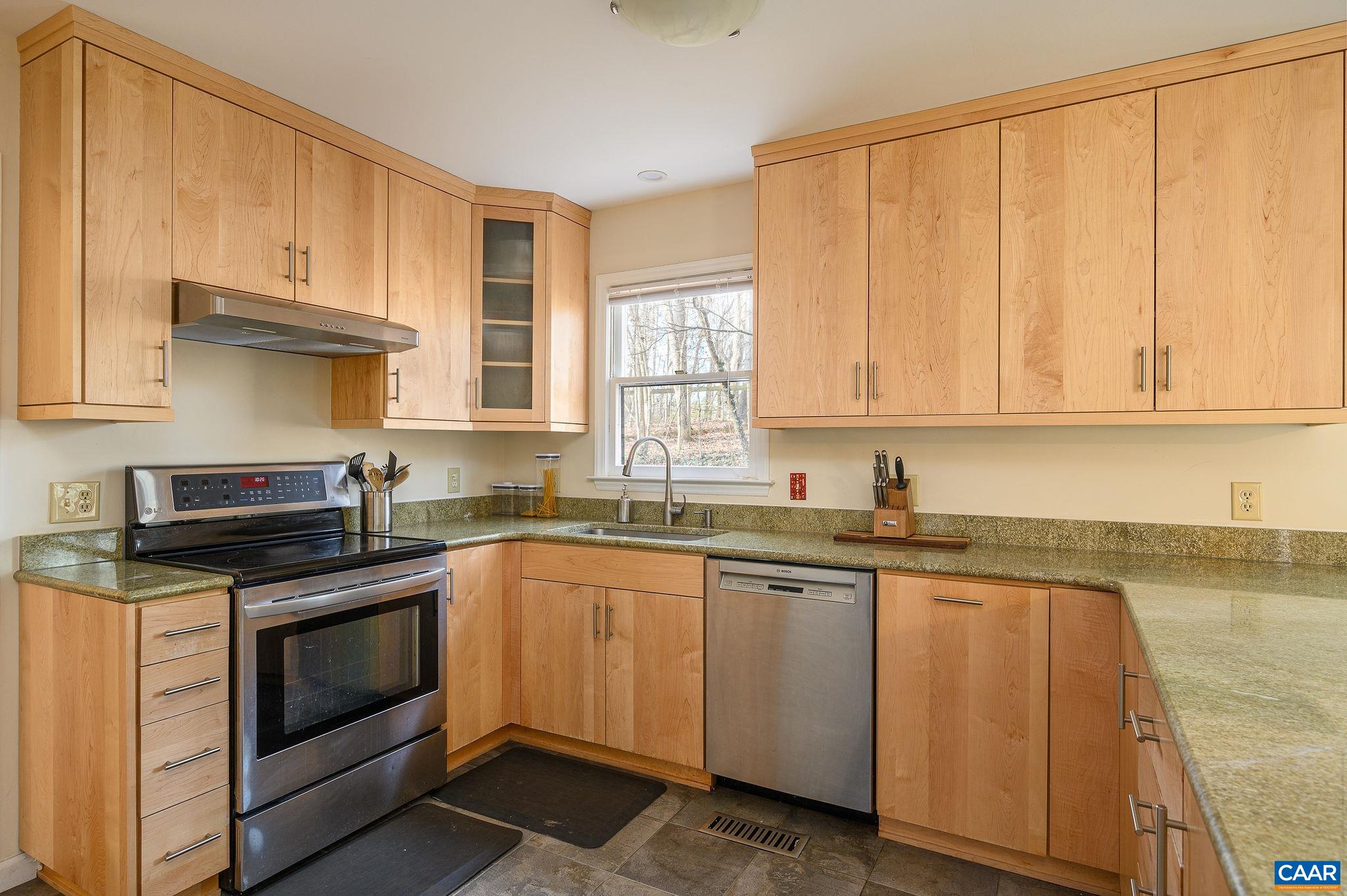 3964 LOFTLANDS DR