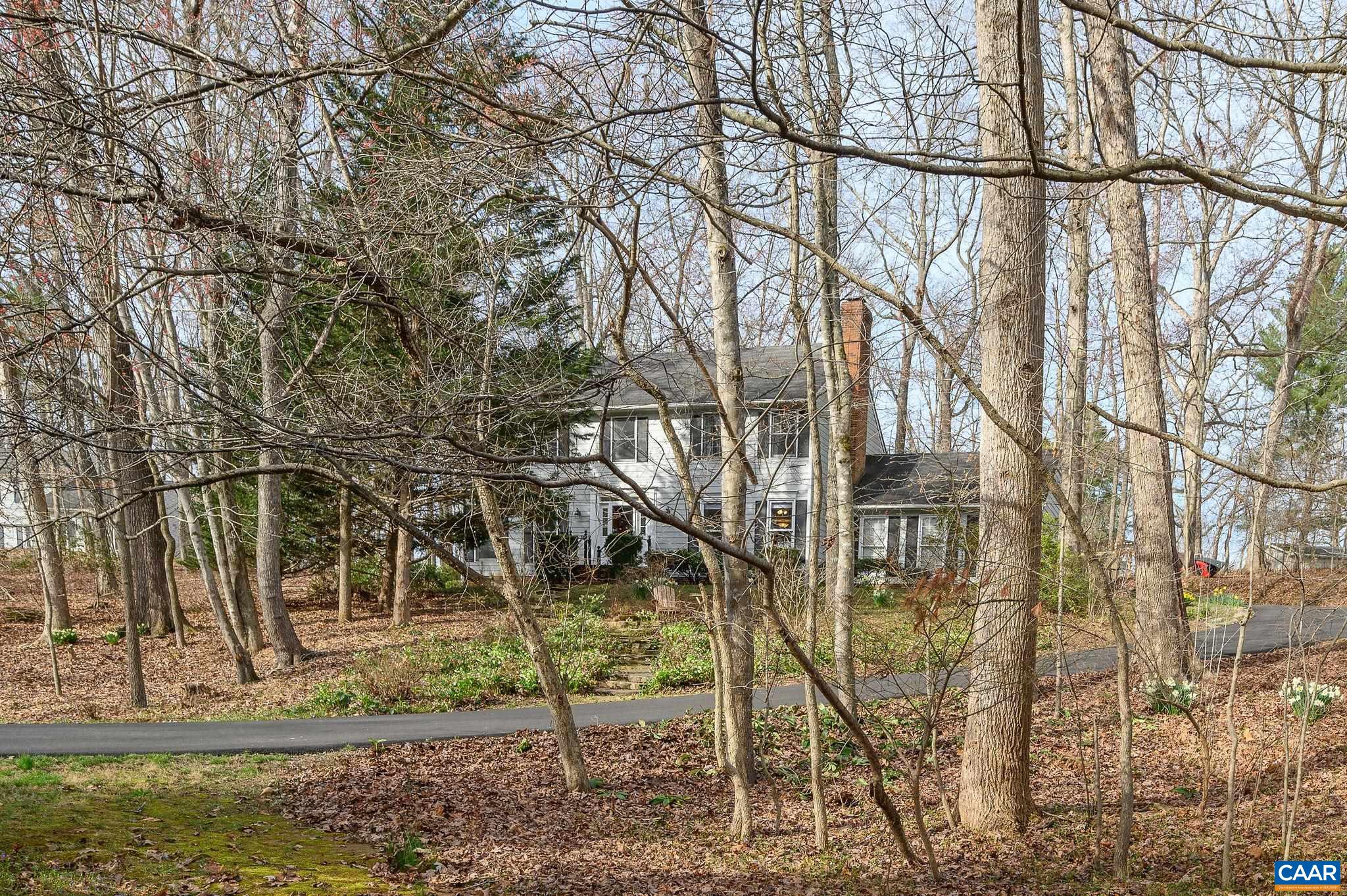 3964 LOFTLANDS DR