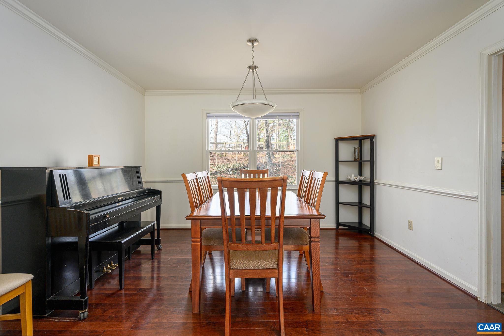 3964 LOFTLANDS DR