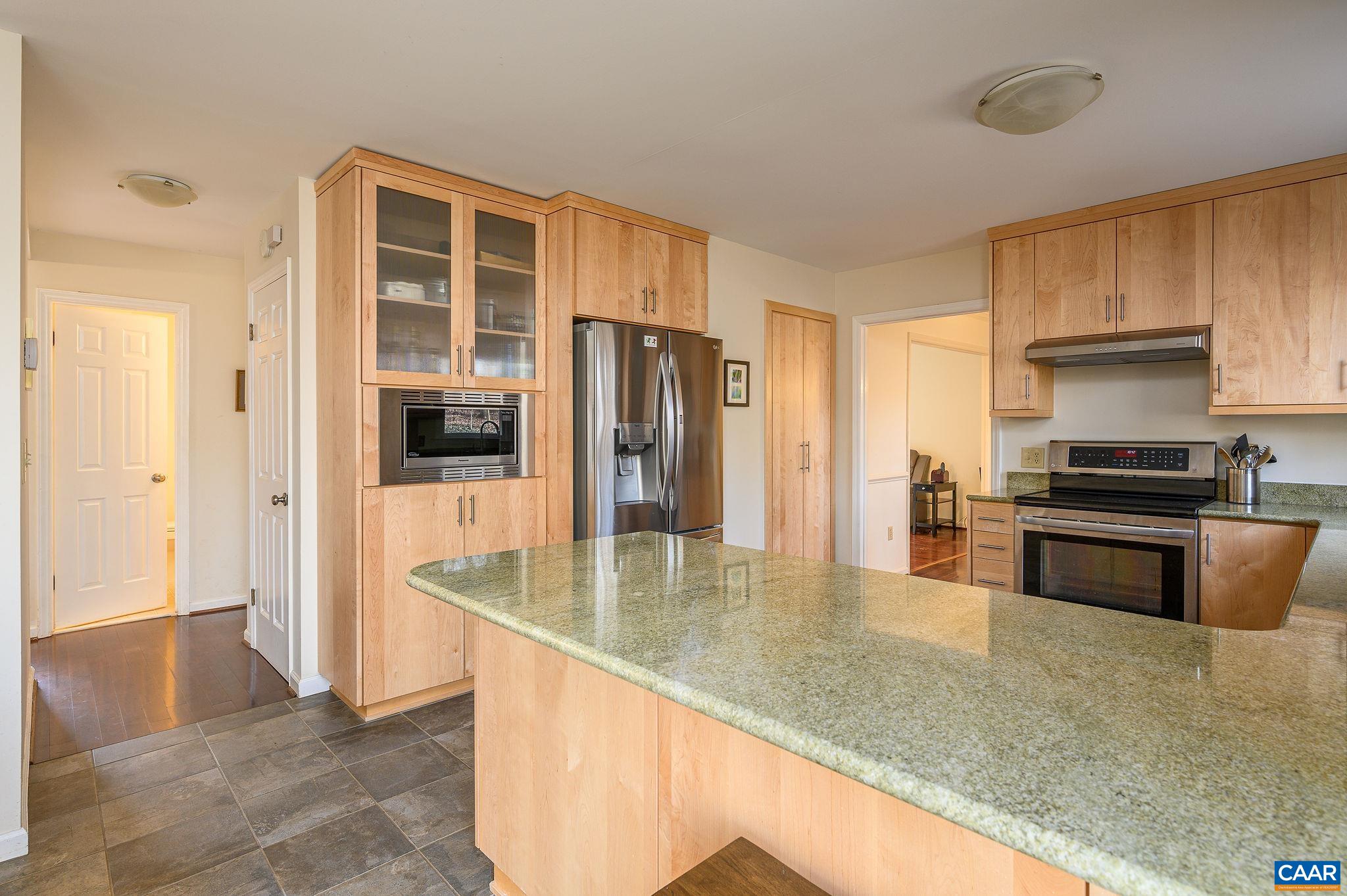 3964 LOFTLANDS DR
