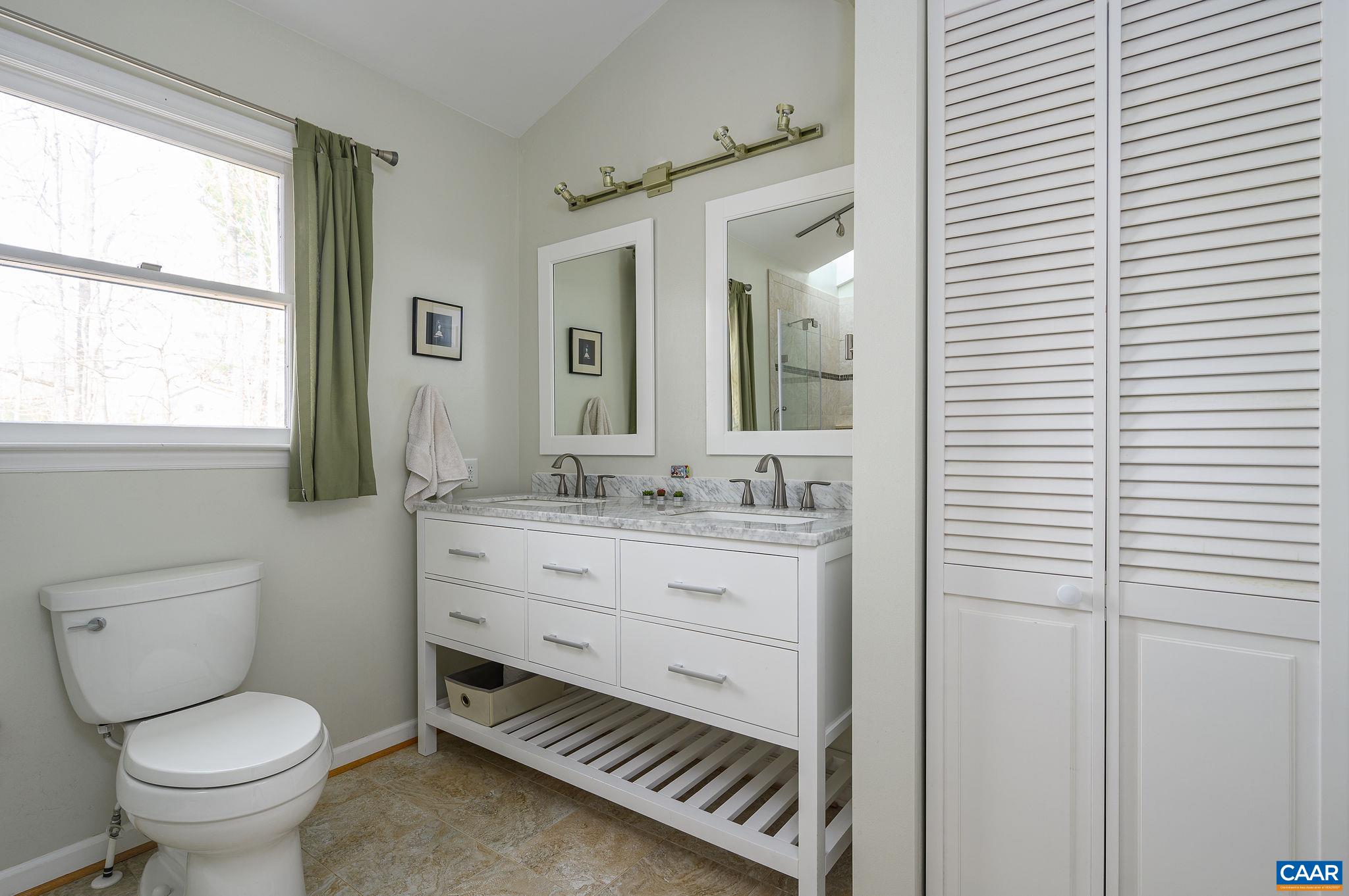 3964 LOFTLANDS DR