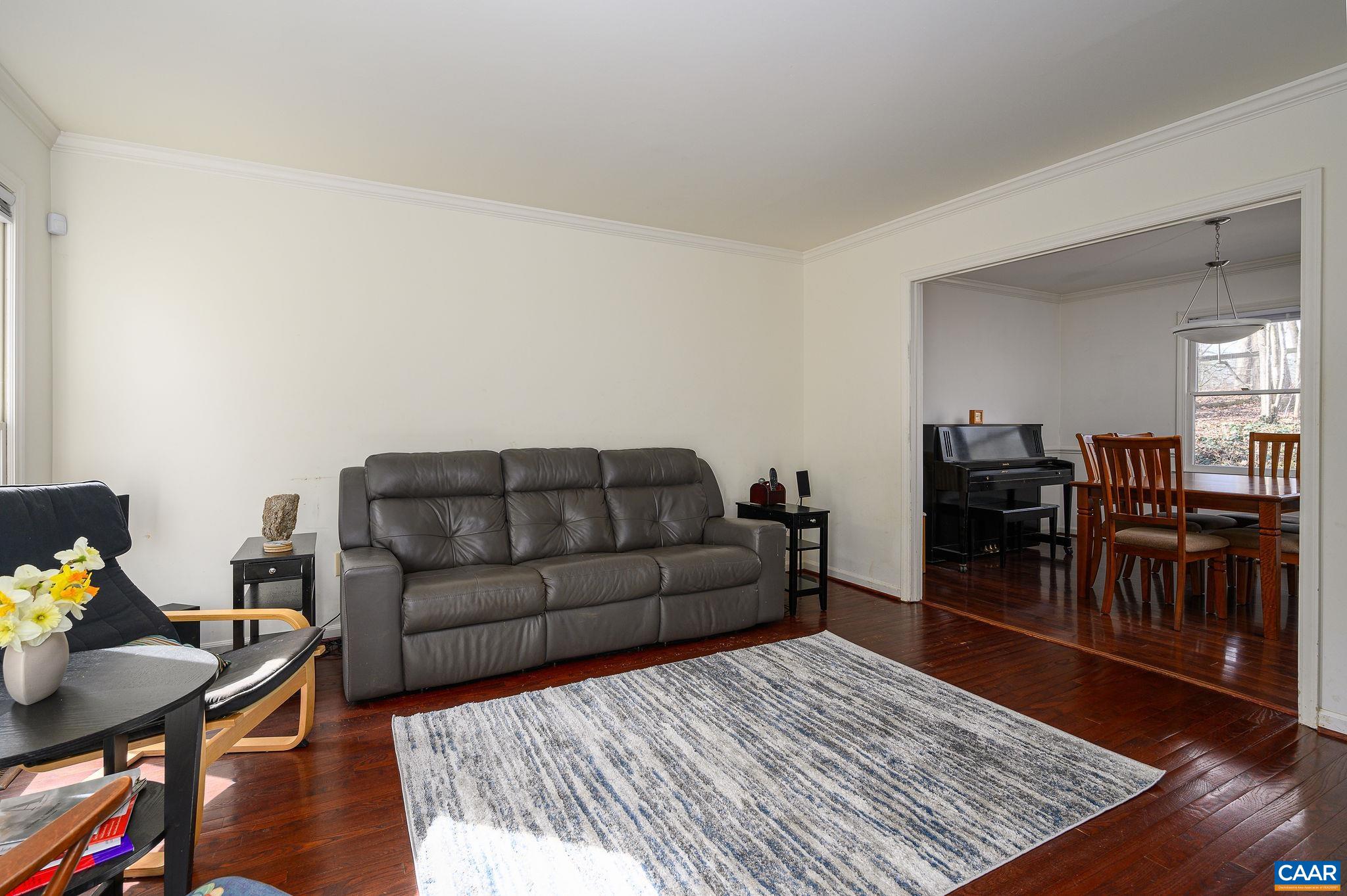 3964 LOFTLANDS DR