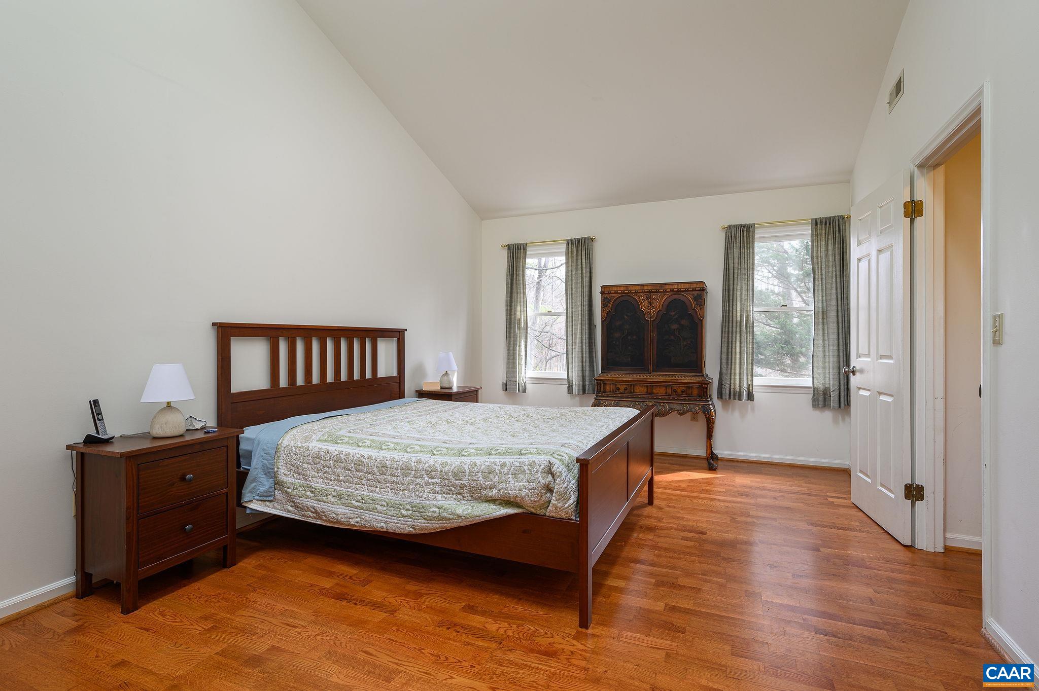 3964 LOFTLANDS DR