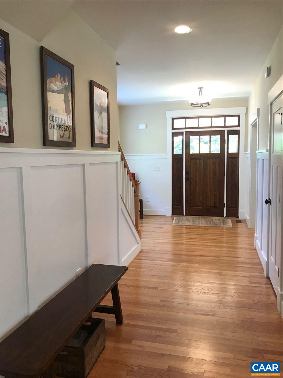 926 HADEN LN
