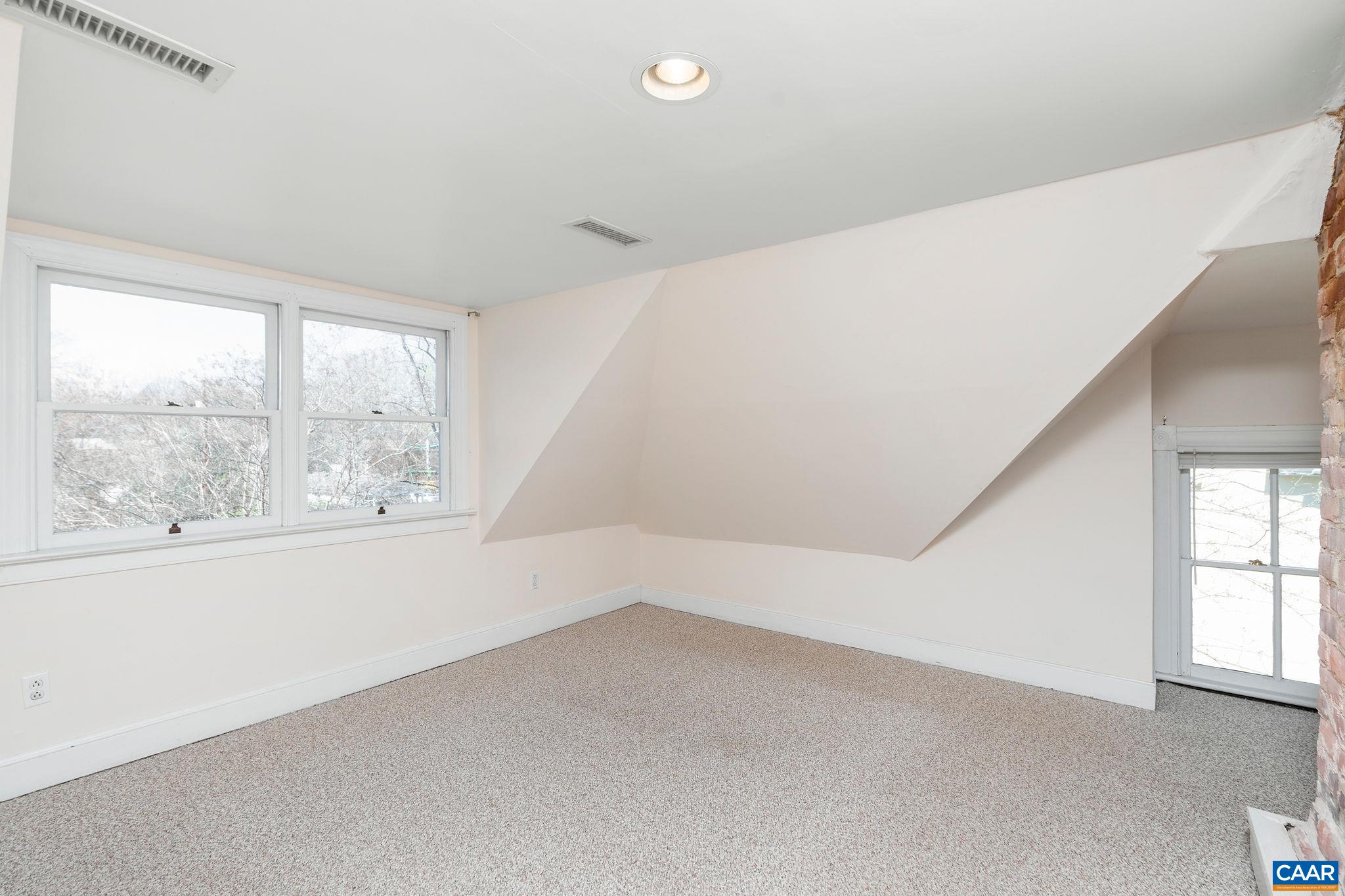 509 LEXINGTON AVE